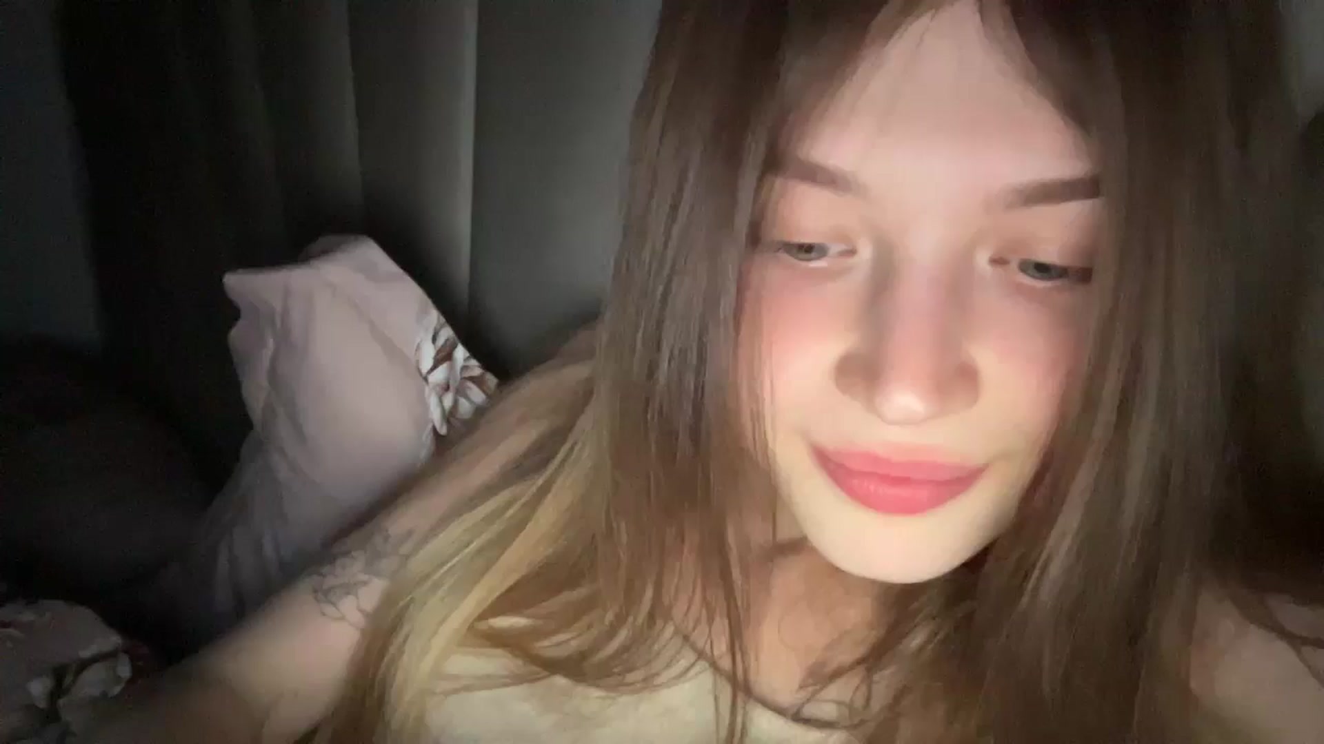 Gallery image thumbnail from Coconut_dream's myfreecams stream on, 07/02/2024, 19:55 image 9 of 20