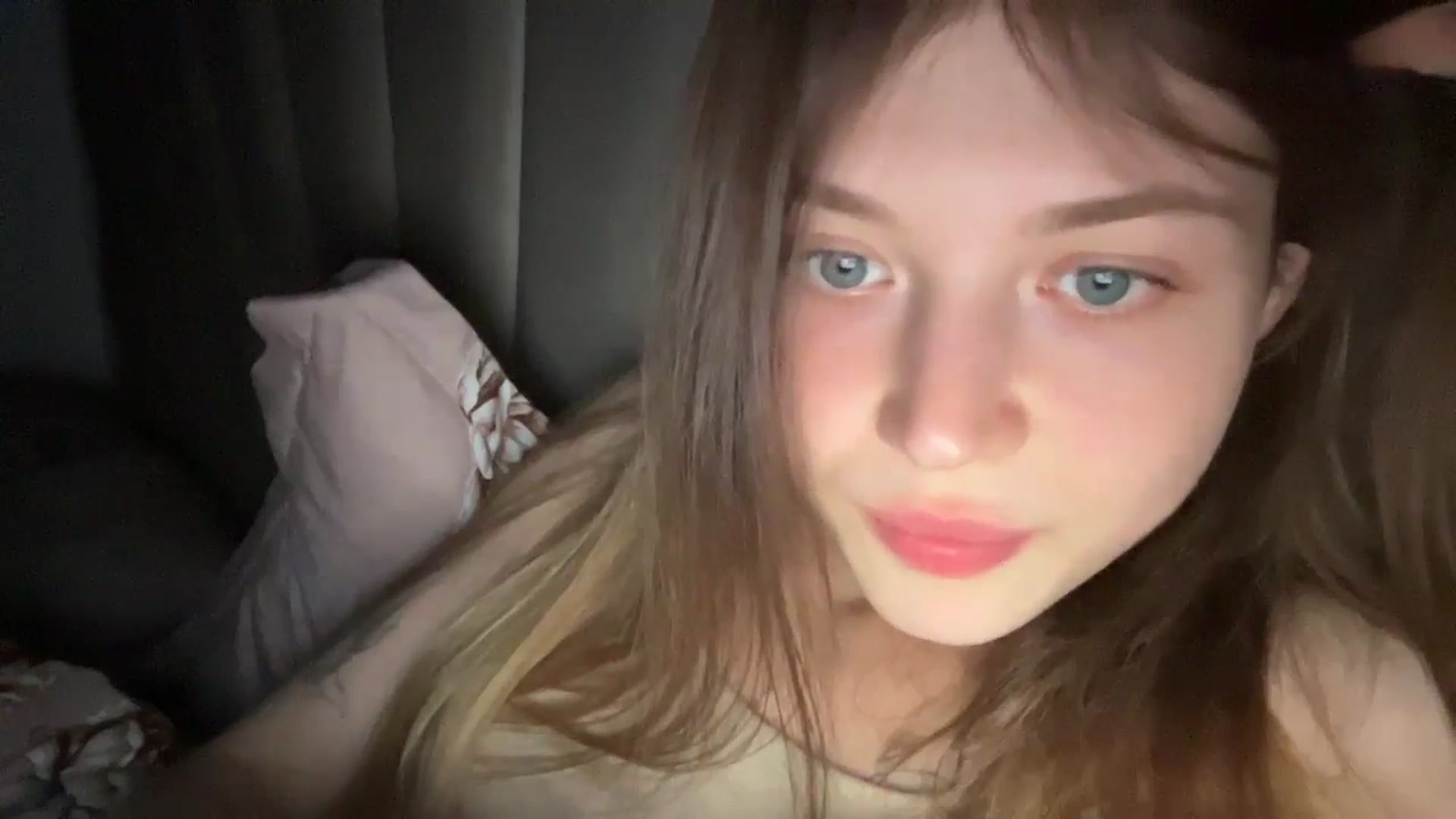 Gallery image thumbnail from Coconut_dream's myfreecams stream on, 07/02/2024, 19:55 image 10 of 20