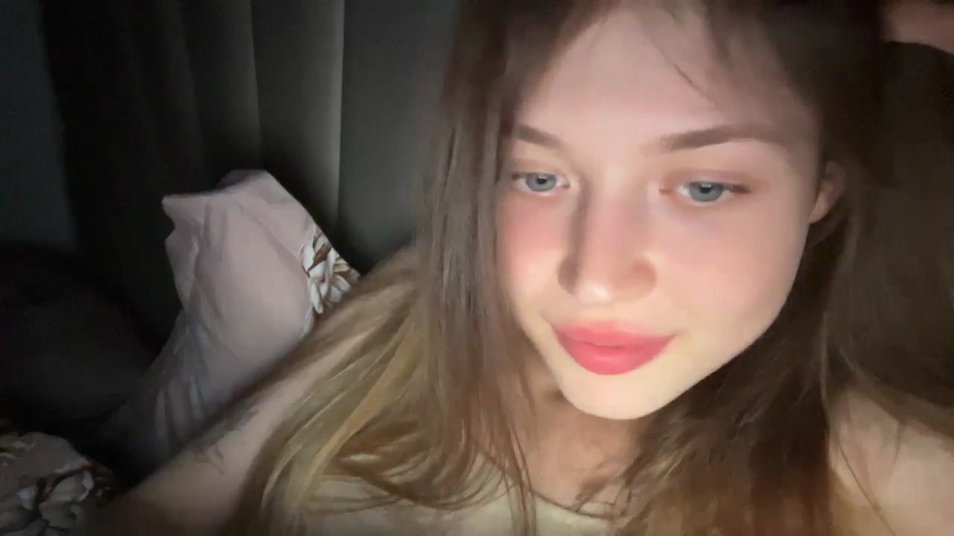 Gallery image thumbnail from Coconut_dream's myfreecams stream on, 07/02/2024, 19:55 image 11 of 20