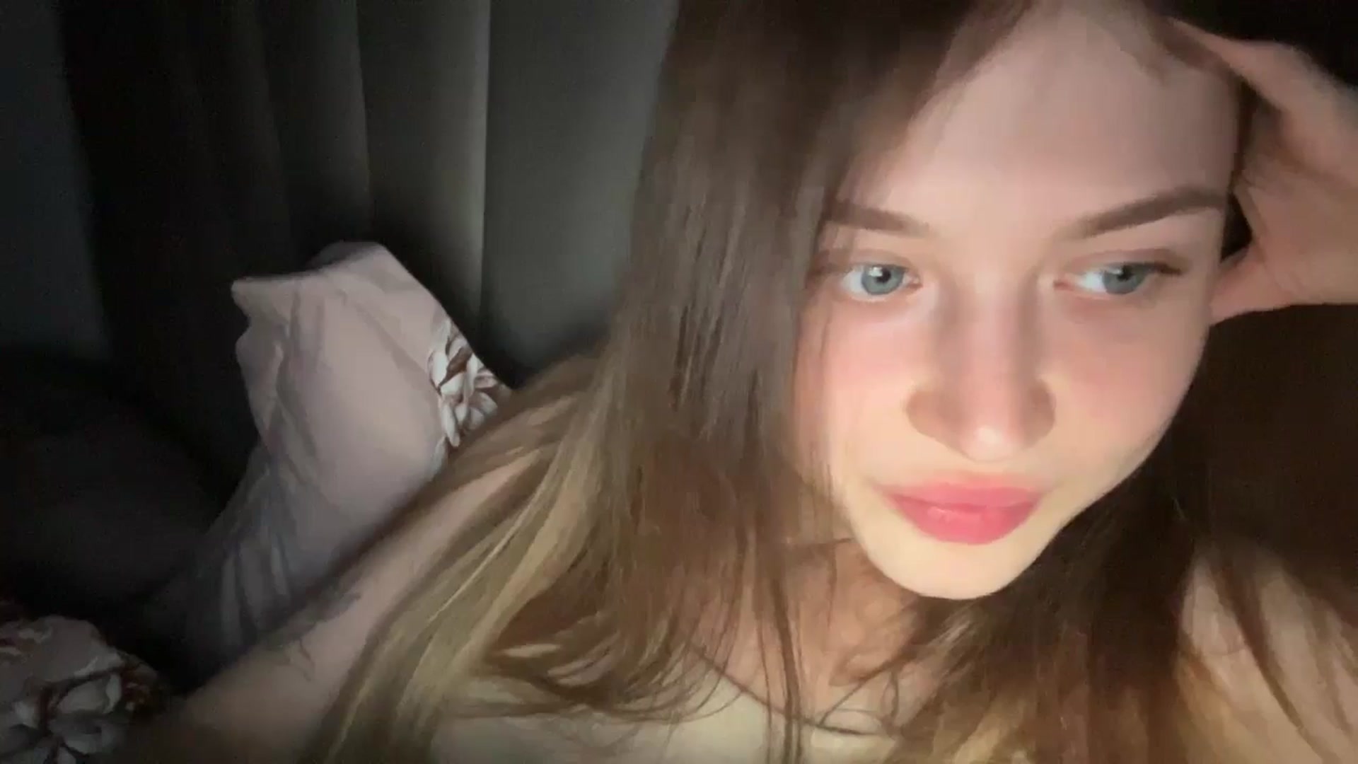 Gallery image thumbnail from Coconut_dream's myfreecams stream on, 07/02/2024, 19:55 image 8 of 20