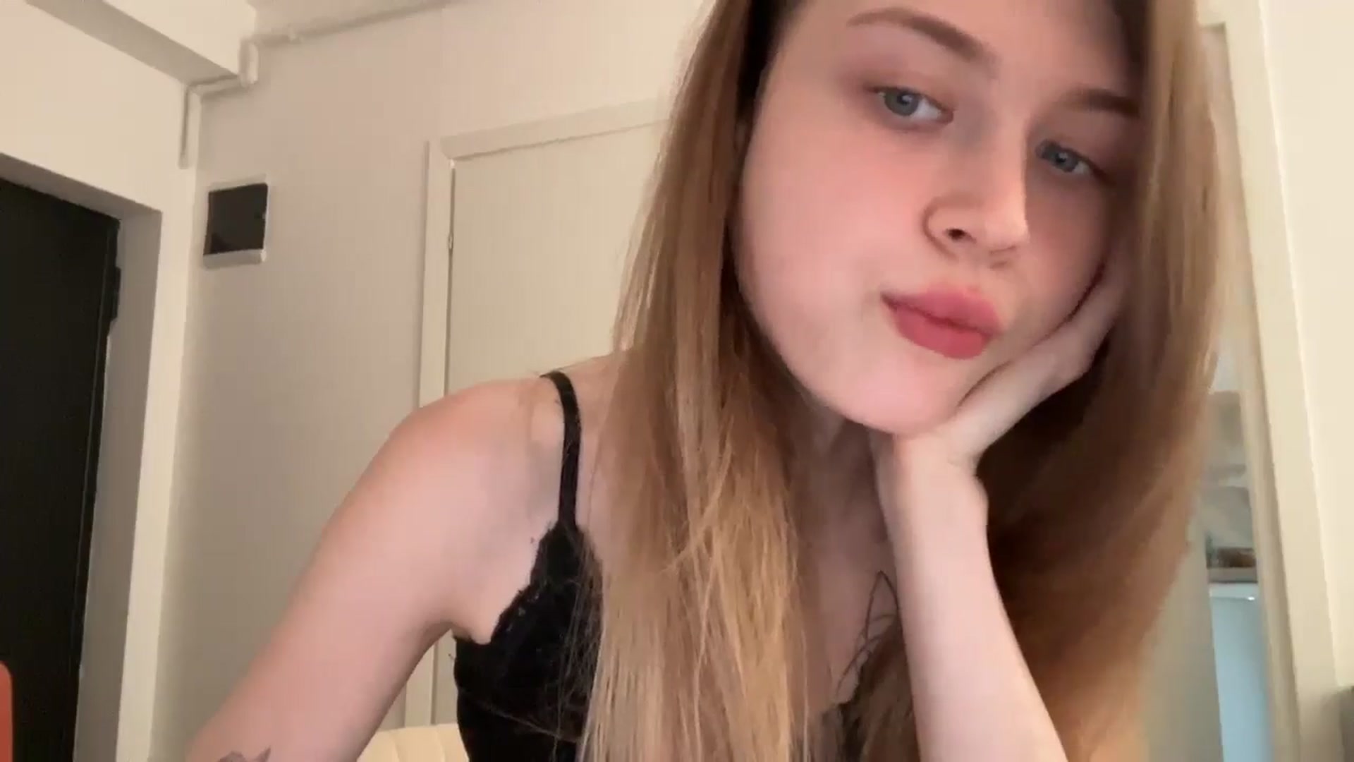 Gallery image thumbnail from Coconut_dream's myfreecams stream on, 07/03/2024, 07:03 image 20 of 20