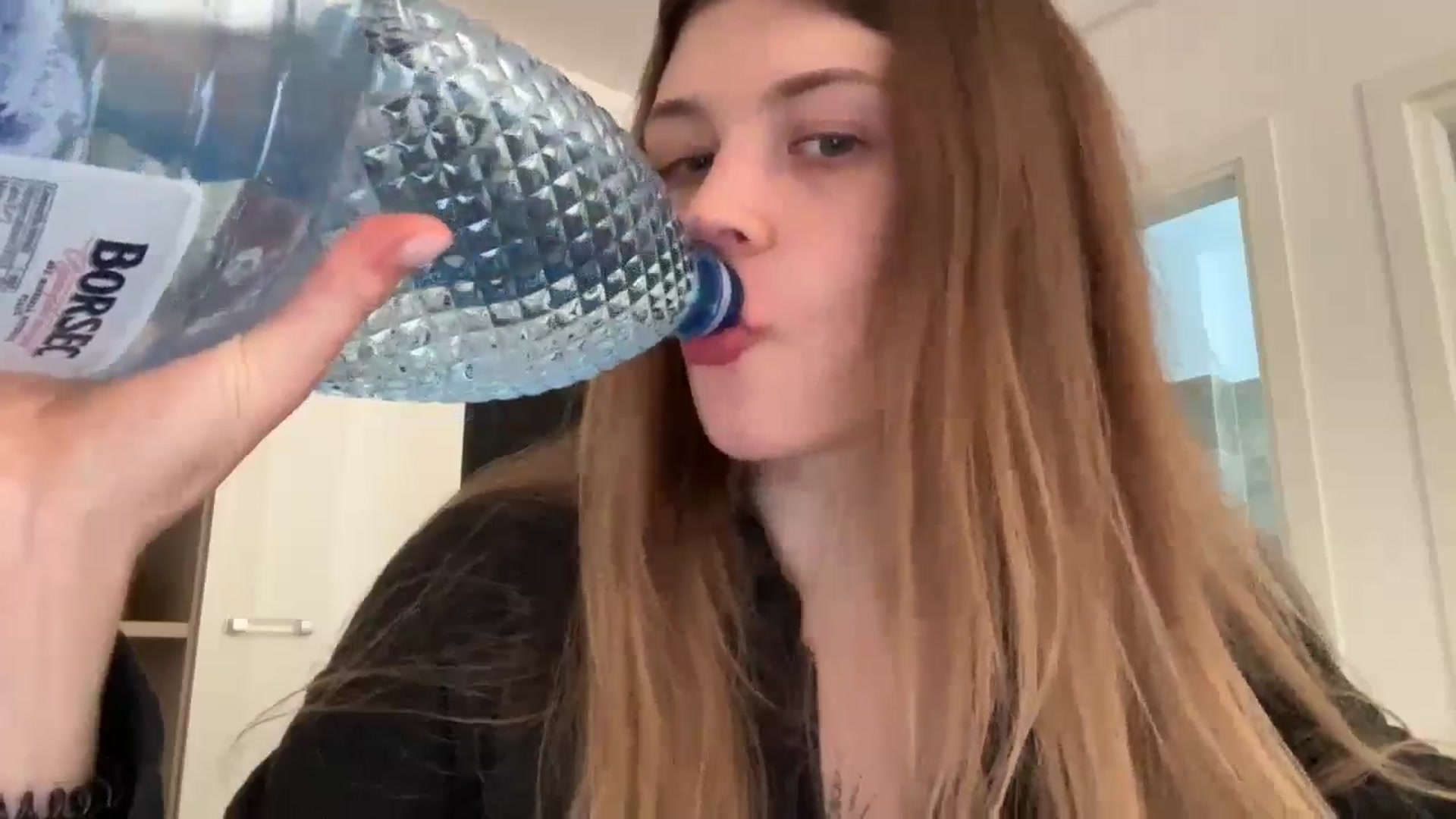 Gallery image thumbnail from Coconut_dream's myfreecams stream on, 07/04/2024, 07:57 image 9 of 20