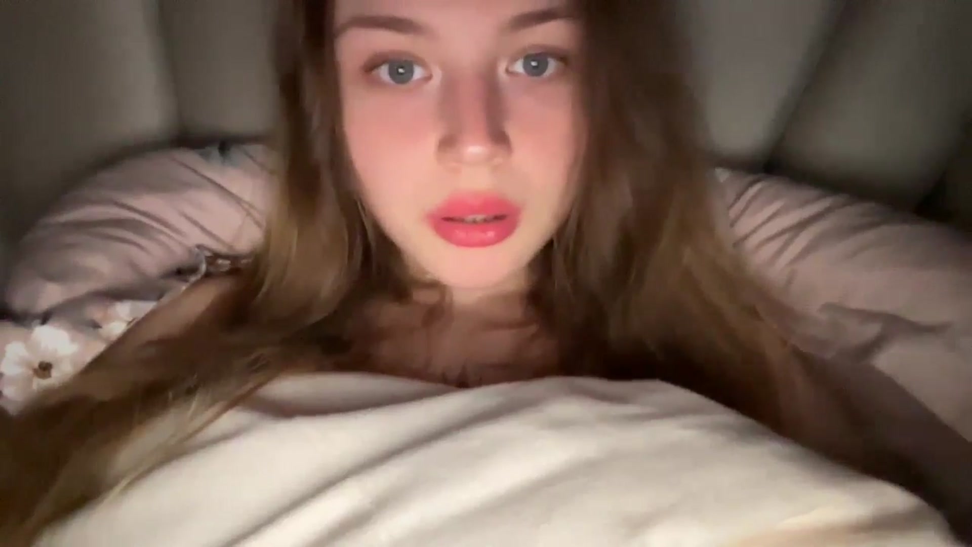 Gallery image thumbnail from Coconut_dream's myfreecams stream on, 07/05/2024, 20:50 image 3 of 20