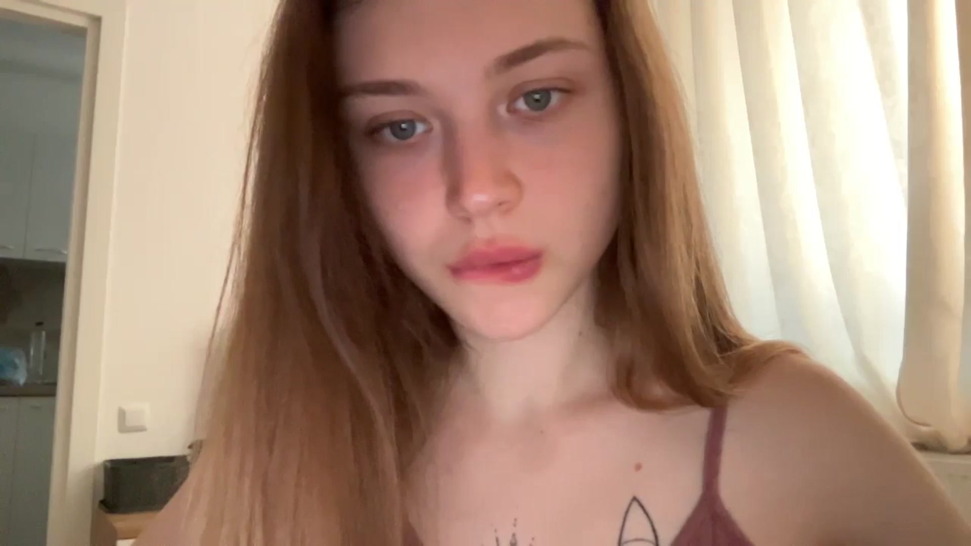 Gallery image thumbnail from Coconut_dream's myfreecams stream on, 07/06/2024, 08:40 image 16 of 20