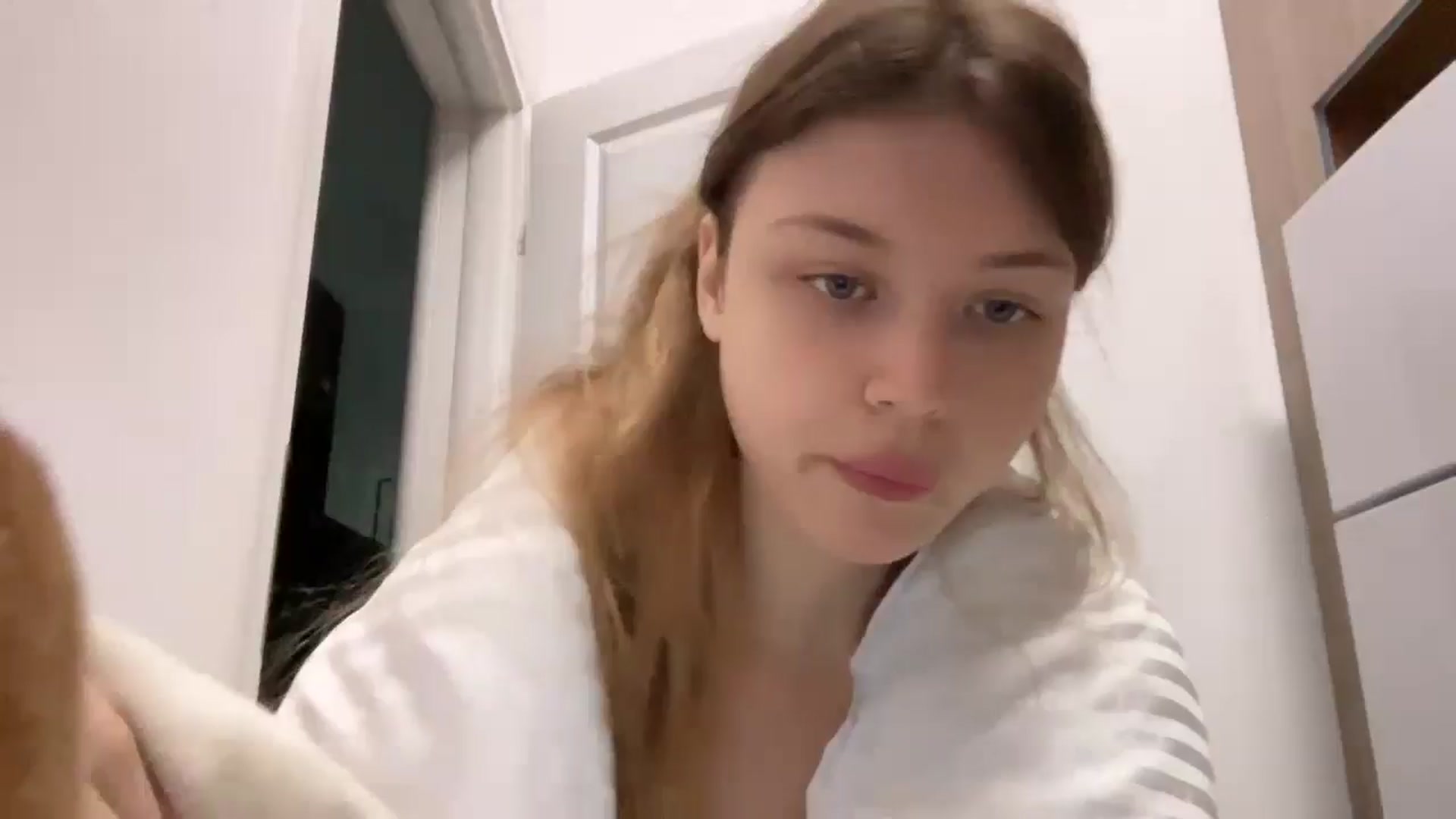 Gallery image thumbnail from Coconut_dream's myfreecams stream on, 07/08/2024, 08:25 image 1 of 20