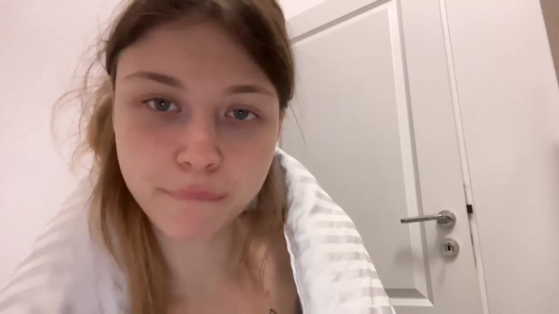 Gallery image thumbnail from Coconut_dream's myfreecams stream on, 07/08/2024, 08:25 image 18 of 20