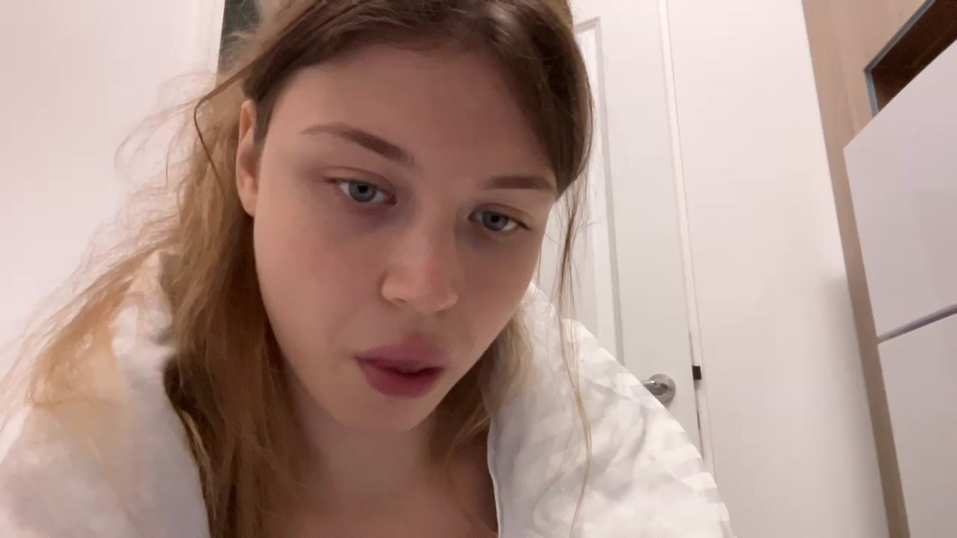 Gallery image thumbnail from Coconut_dream's myfreecams stream on, 07/08/2024, 08:25 image 4 of 20