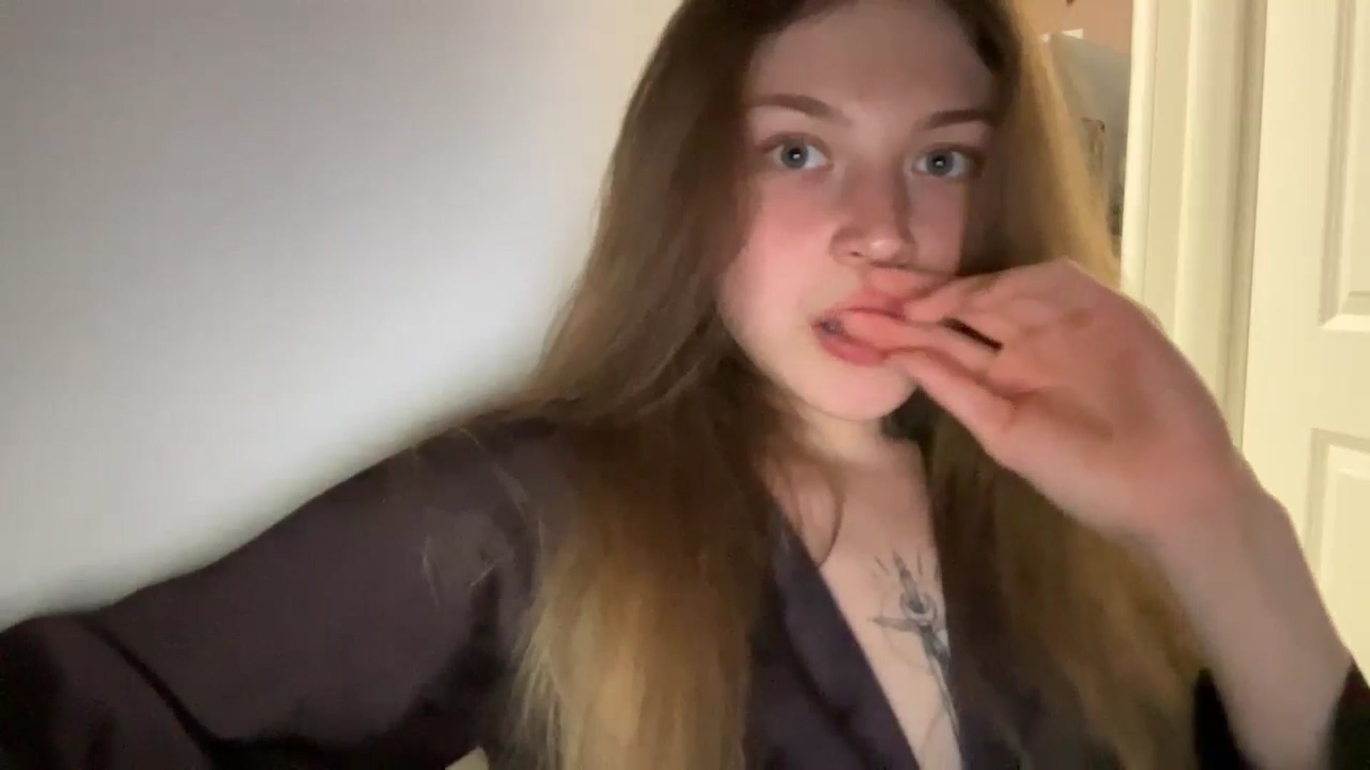 Gallery image thumbnail from Coconut_dream's myfreecams stream on, 07/08/2024, 19:57 image 11 of 20