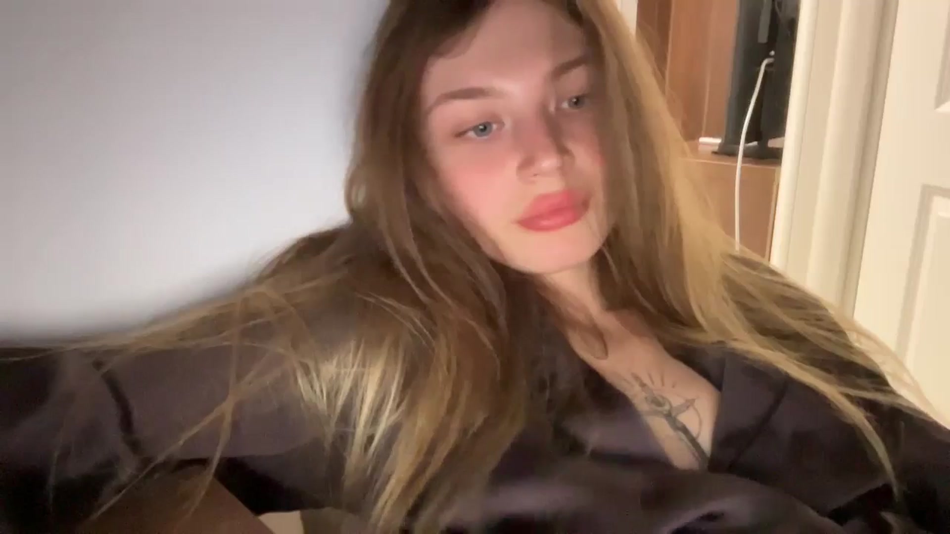 Gallery image thumbnail from Coconut_dream's myfreecams stream on, 07/08/2024, 19:57 image 18 of 20