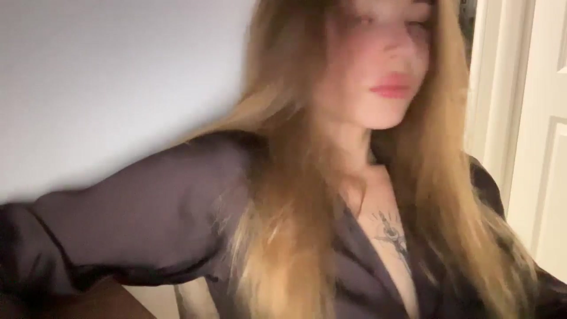Gallery image thumbnail from Coconut_dream's myfreecams stream on, 07/08/2024, 19:57 image 13 of 20