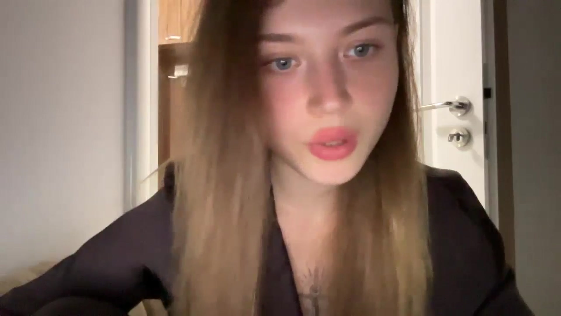 Gallery image thumbnail from Coconut_dream's myfreecams stream on, 07/08/2024, 20:29 image 11 of 20