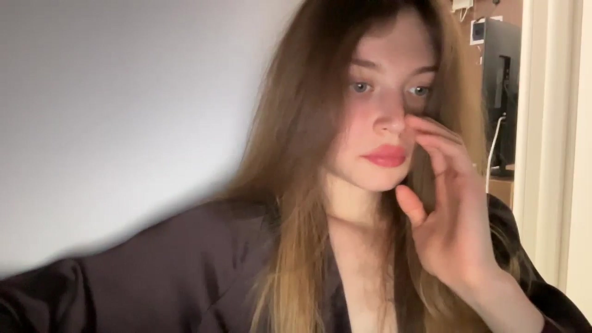 Gallery image thumbnail from Coconut_dream's myfreecams stream on, 07/08/2024, 20:29 image 7 of 20