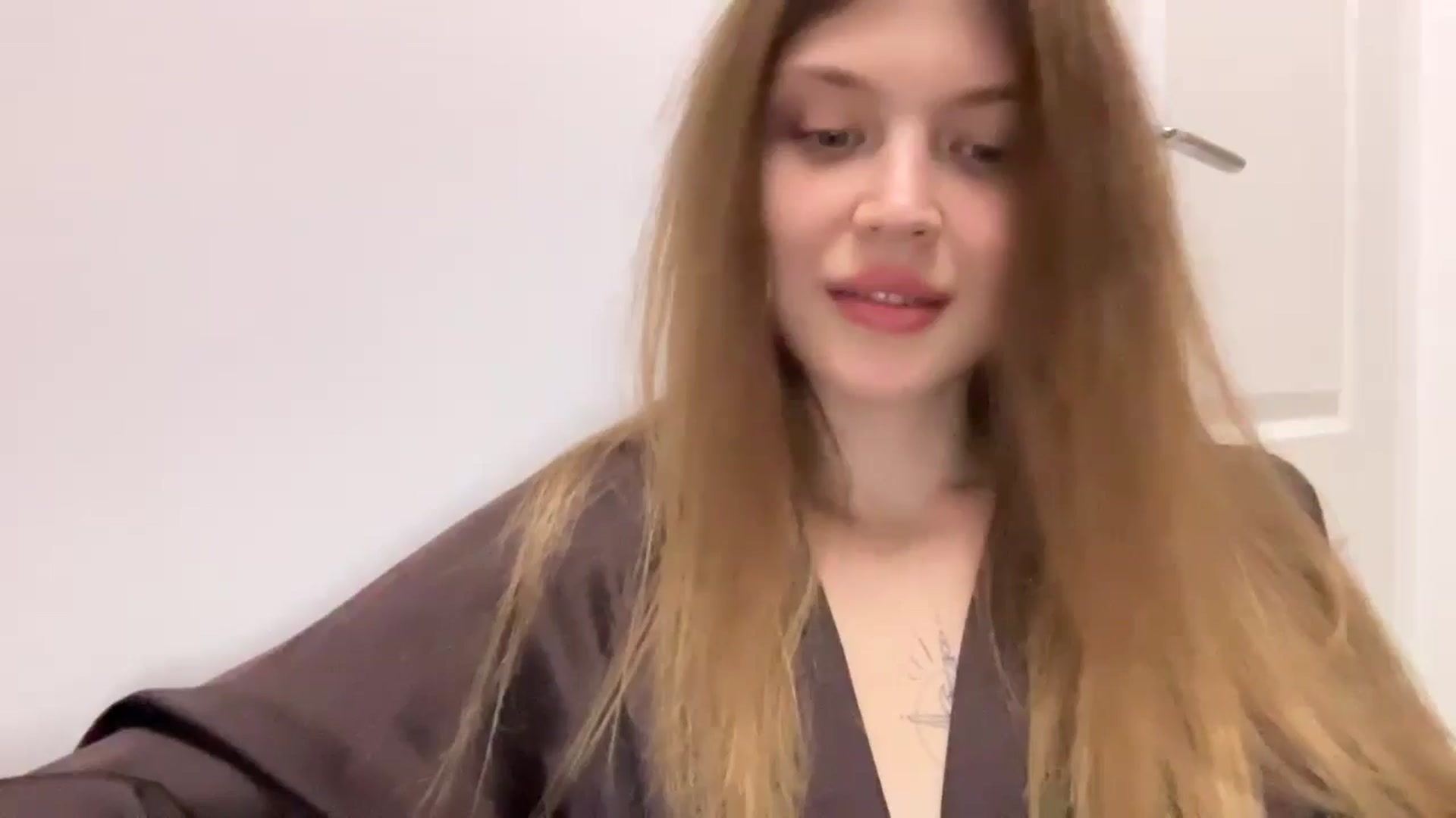 Gallery image thumbnail from Coconut_dream's myfreecams stream on, 07/08/2024, 21:18 image 1 of 20