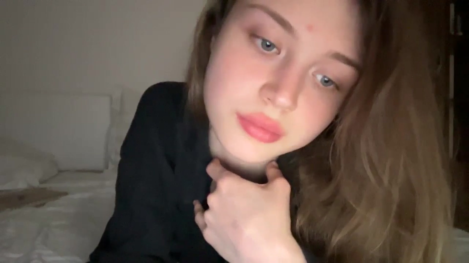 Gallery image thumbnail from Coconut_dream's myfreecams stream on, 07/09/2024, 20:54 image 3 of 20