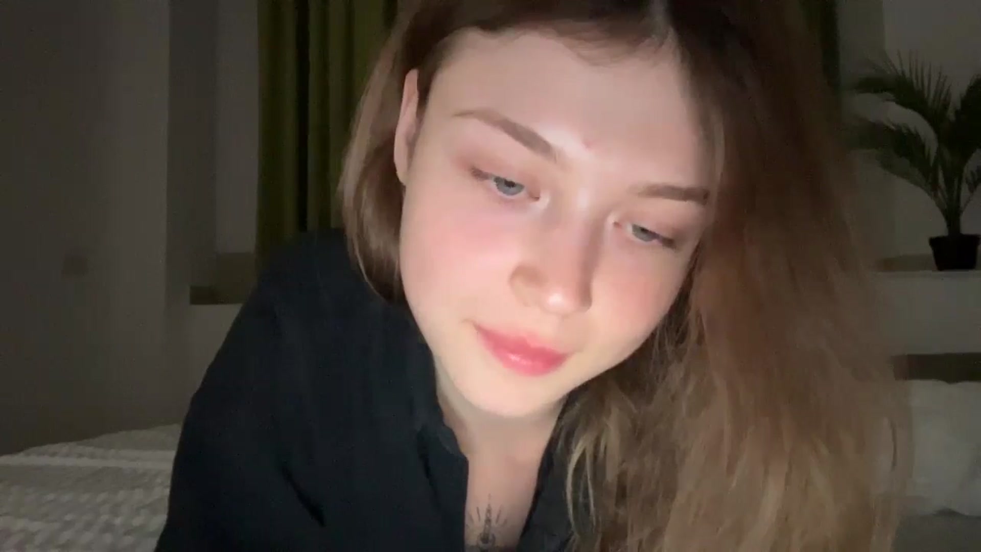Gallery image thumbnail from Coconut_dream's myfreecams stream on, 07/09/2024, 23:40 image 15 of 20