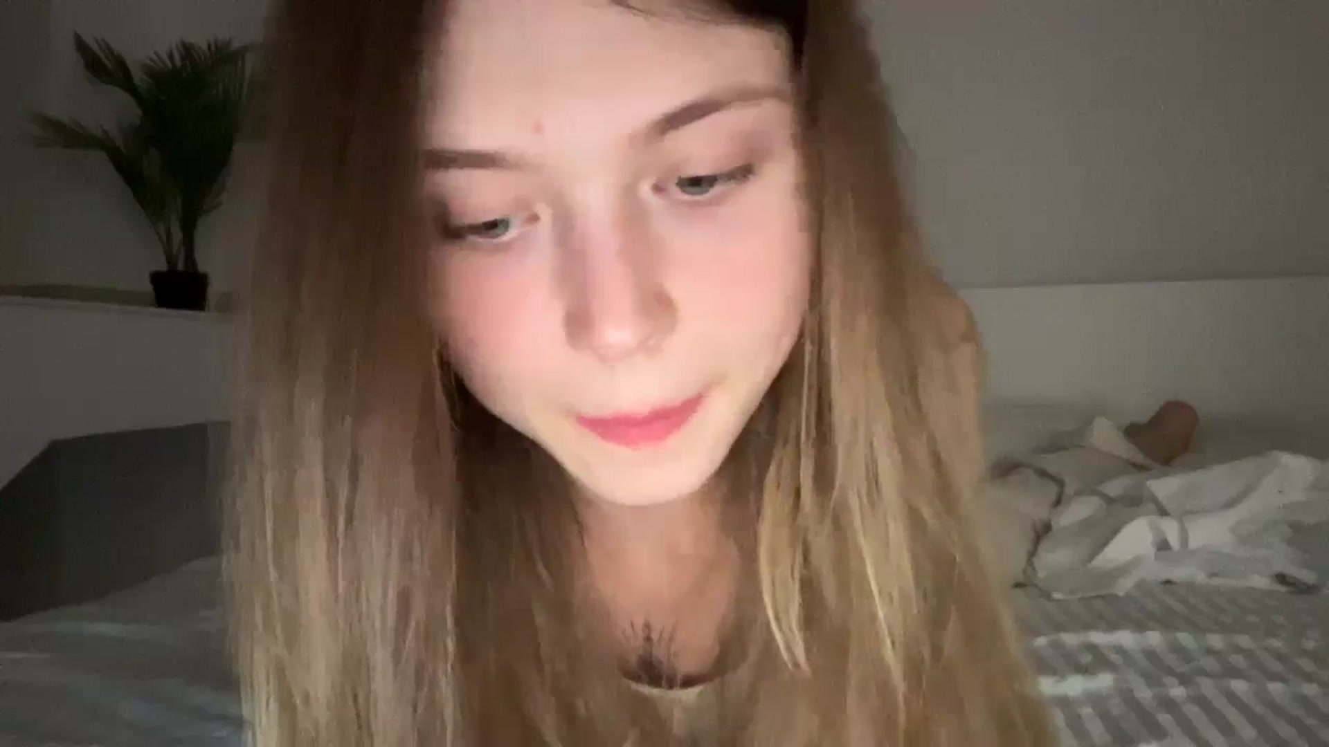 Gallery image thumbnail from Coconut_dream's myfreecams stream on, 07/10/2024, 23:22 image 5 of 20