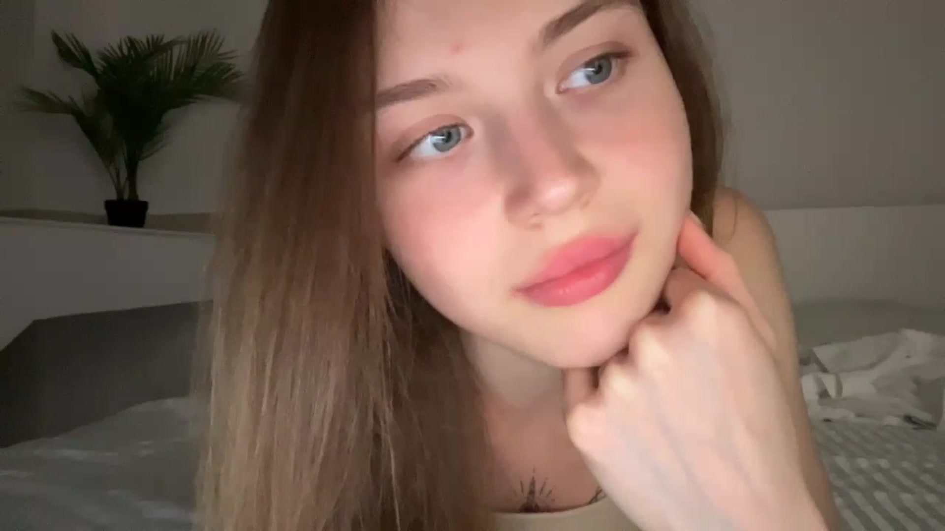 Gallery image thumbnail from Coconut_dream's myfreecams stream on, 07/10/2024, 23:22 image 20 of 20