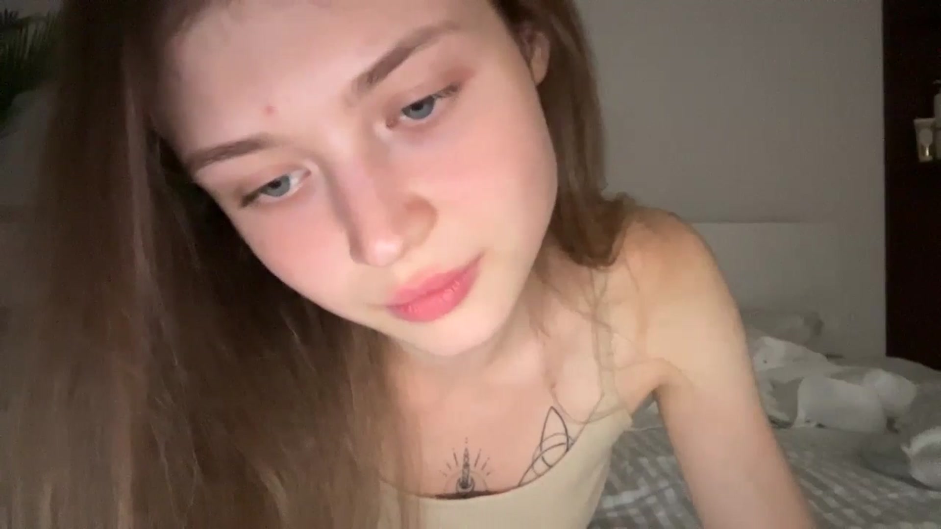Gallery image thumbnail from Coconut_dream's myfreecams stream on, 07/10/2024, 23:46 image 8 of 20