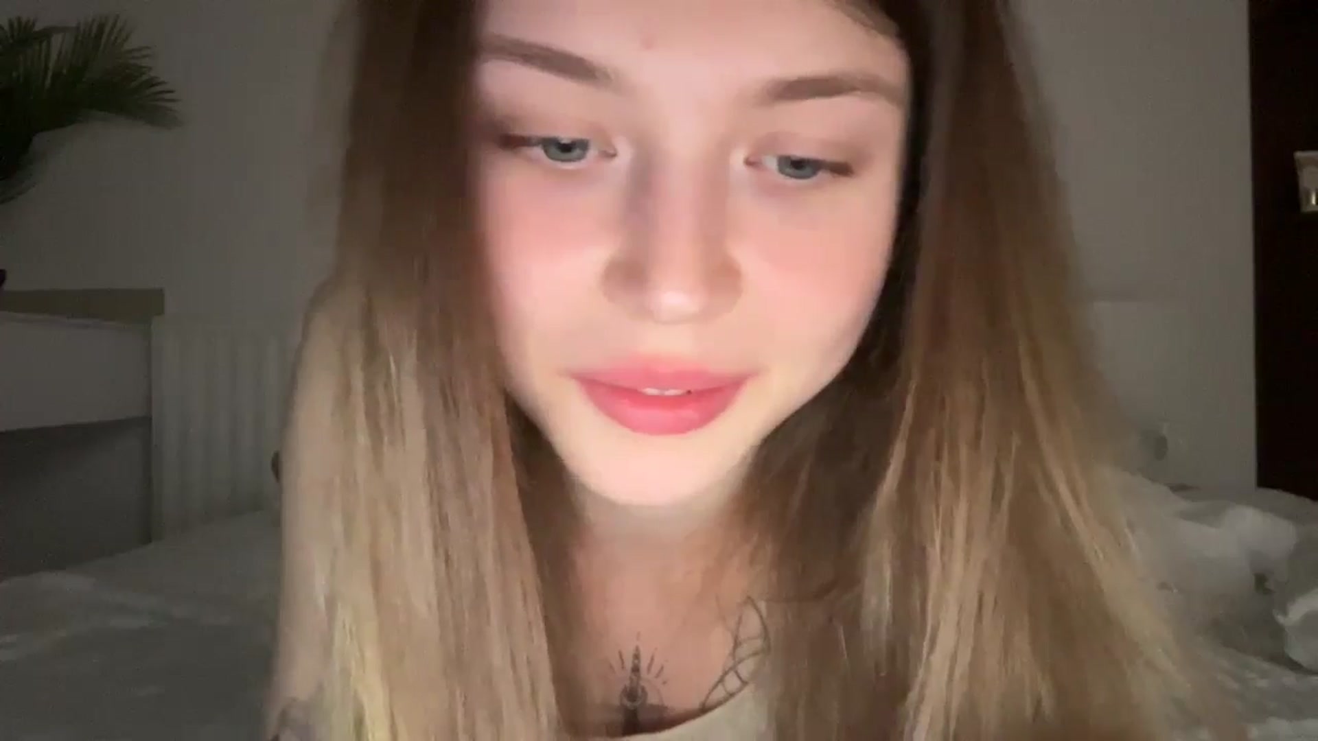 Gallery image thumbnail from Coconut_dream's myfreecams stream on, 07/10/2024, 23:46 image 15 of 20