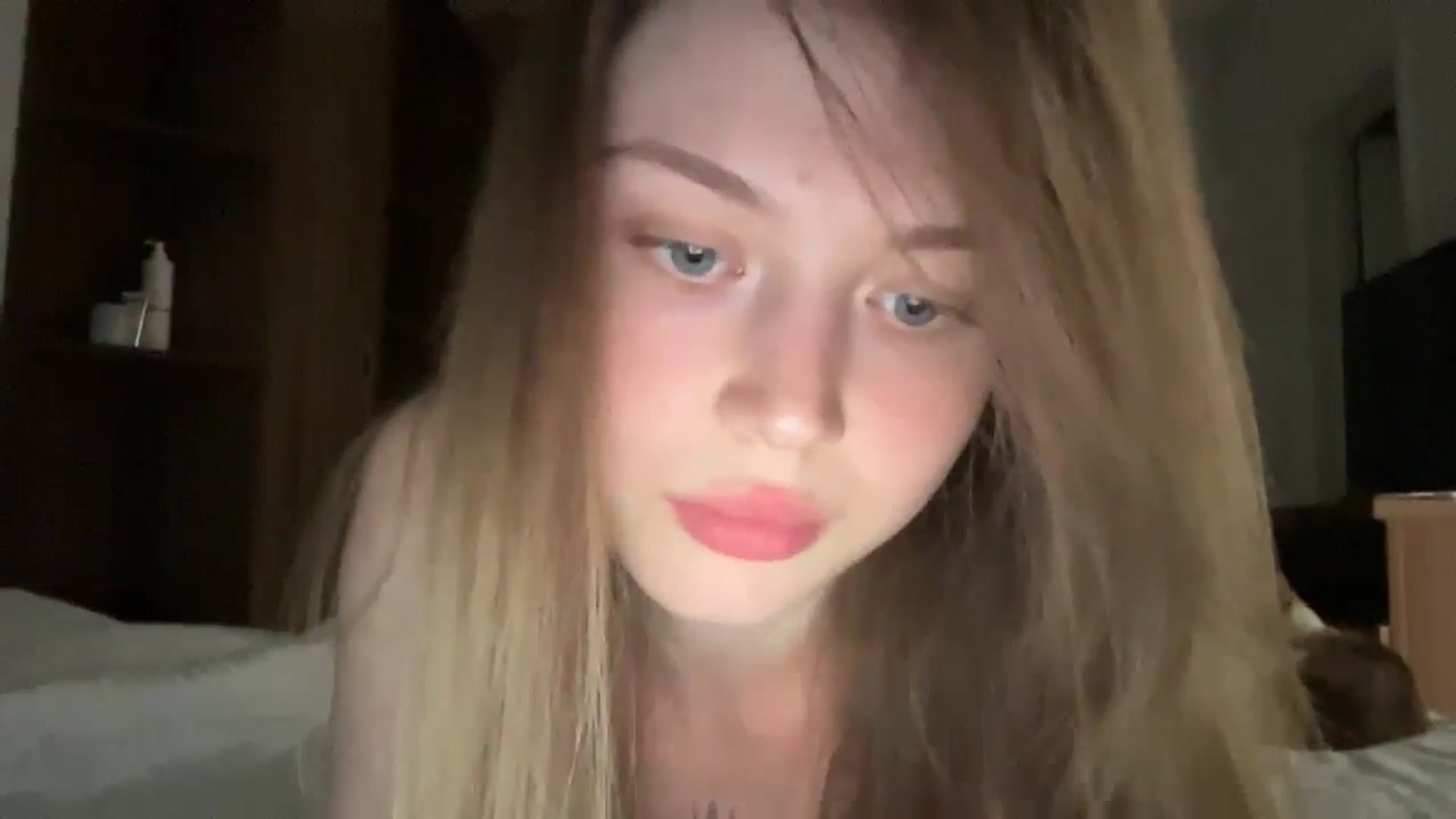 Gallery image thumbnail from Coconut_dream's myfreecams stream on, 07/12/2024, 21:37 image 19 of 20