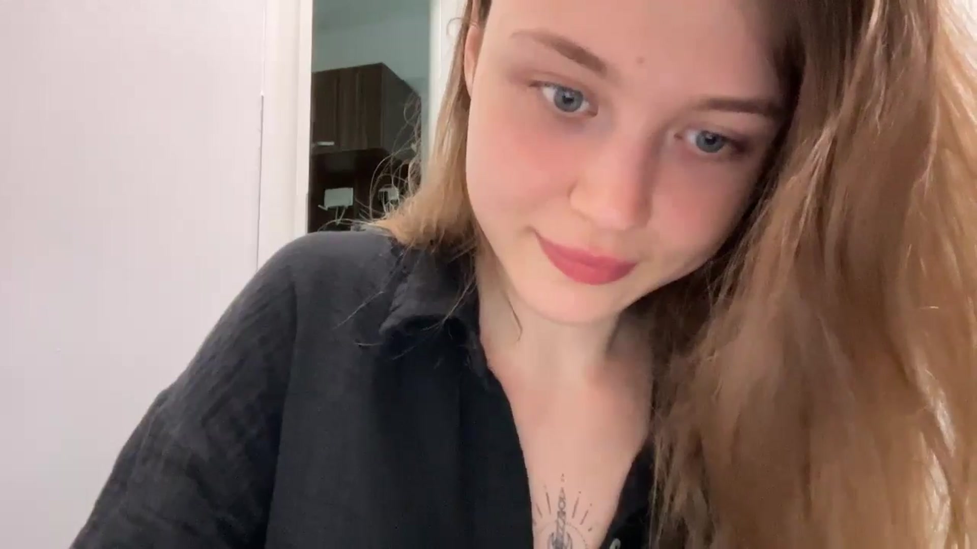 Gallery image thumbnail from Coconut_dream's myfreecams stream on, 07/14/2024, 11:04 image 2 of 20