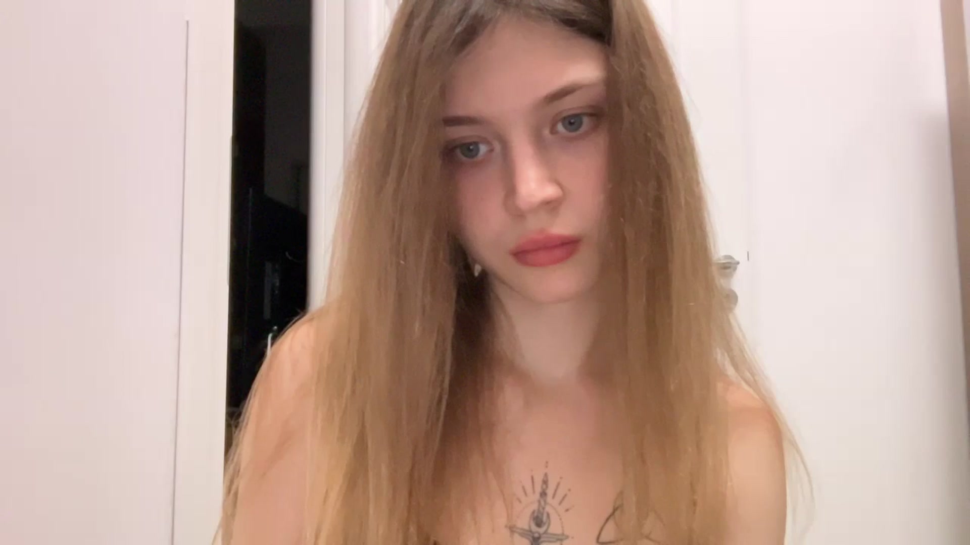 Gallery image thumbnail from Coconut_dream's myfreecams stream on, 07/15/2024, 20:33 image 5 of 20