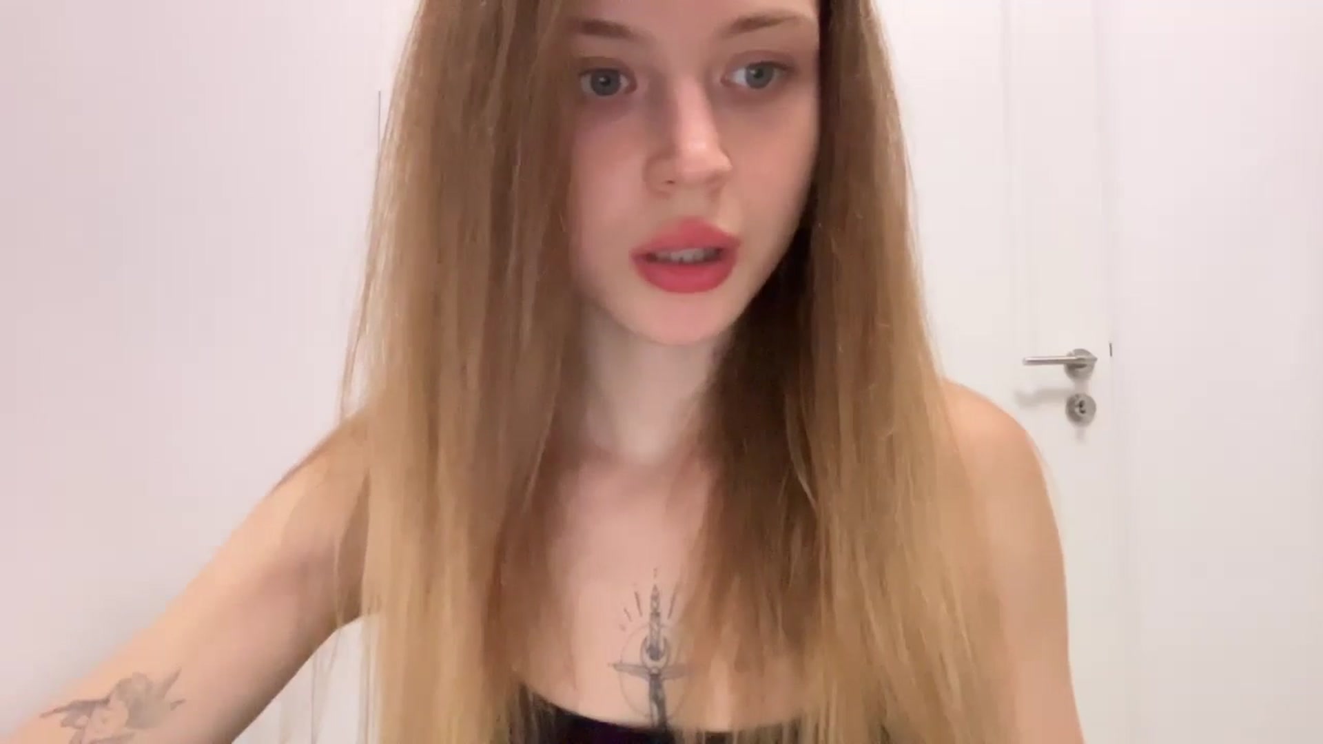 Gallery image thumbnail from Coconut_dream's myfreecams stream on, 07/15/2024, 20:33 image 2 of 20