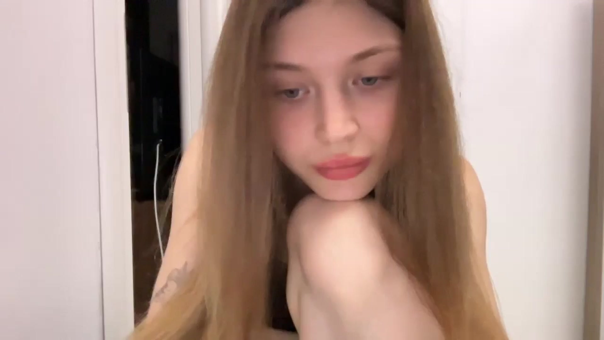 Gallery image thumbnail from Coconut_dream's myfreecams stream on, 07/15/2024, 20:33 image 14 of 20