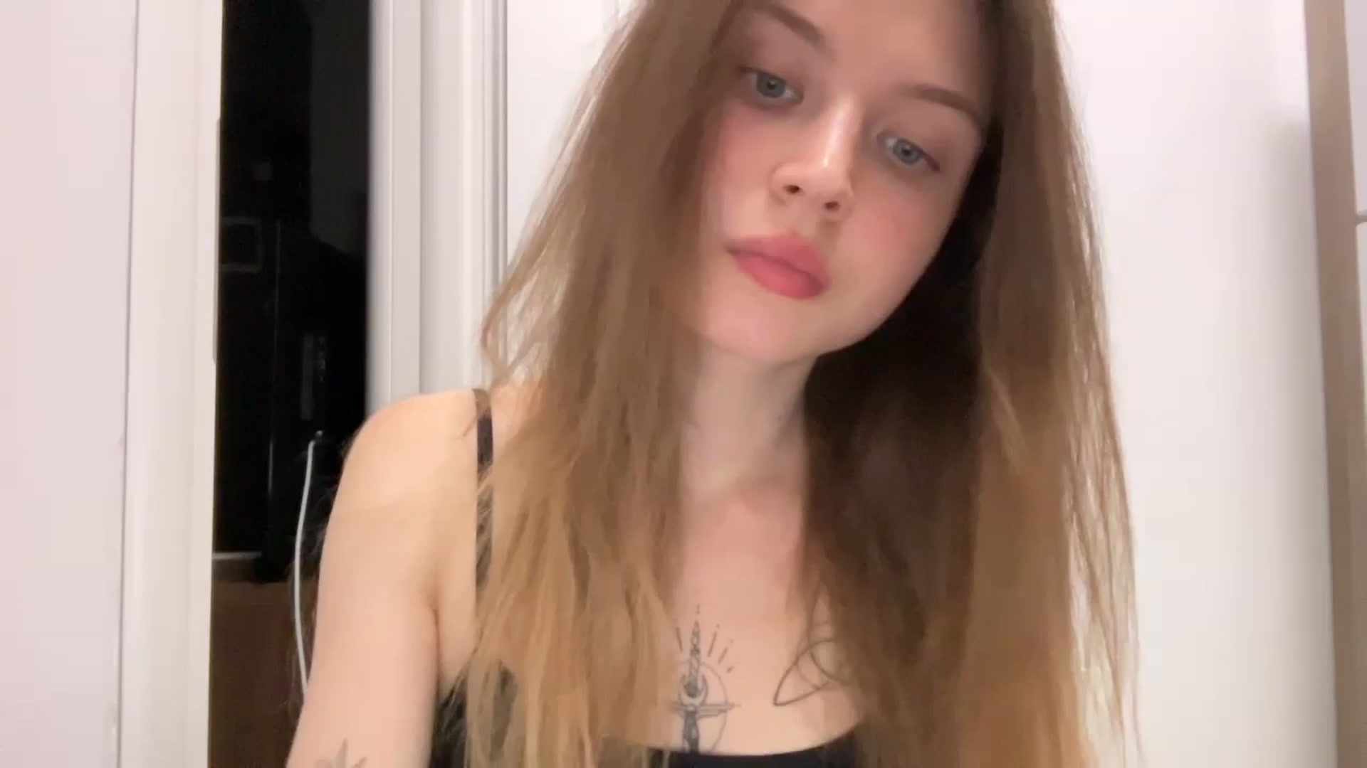 Gallery image thumbnail from Coconut_dream's myfreecams stream on, 07/15/2024, 21:35 image 2 of 20