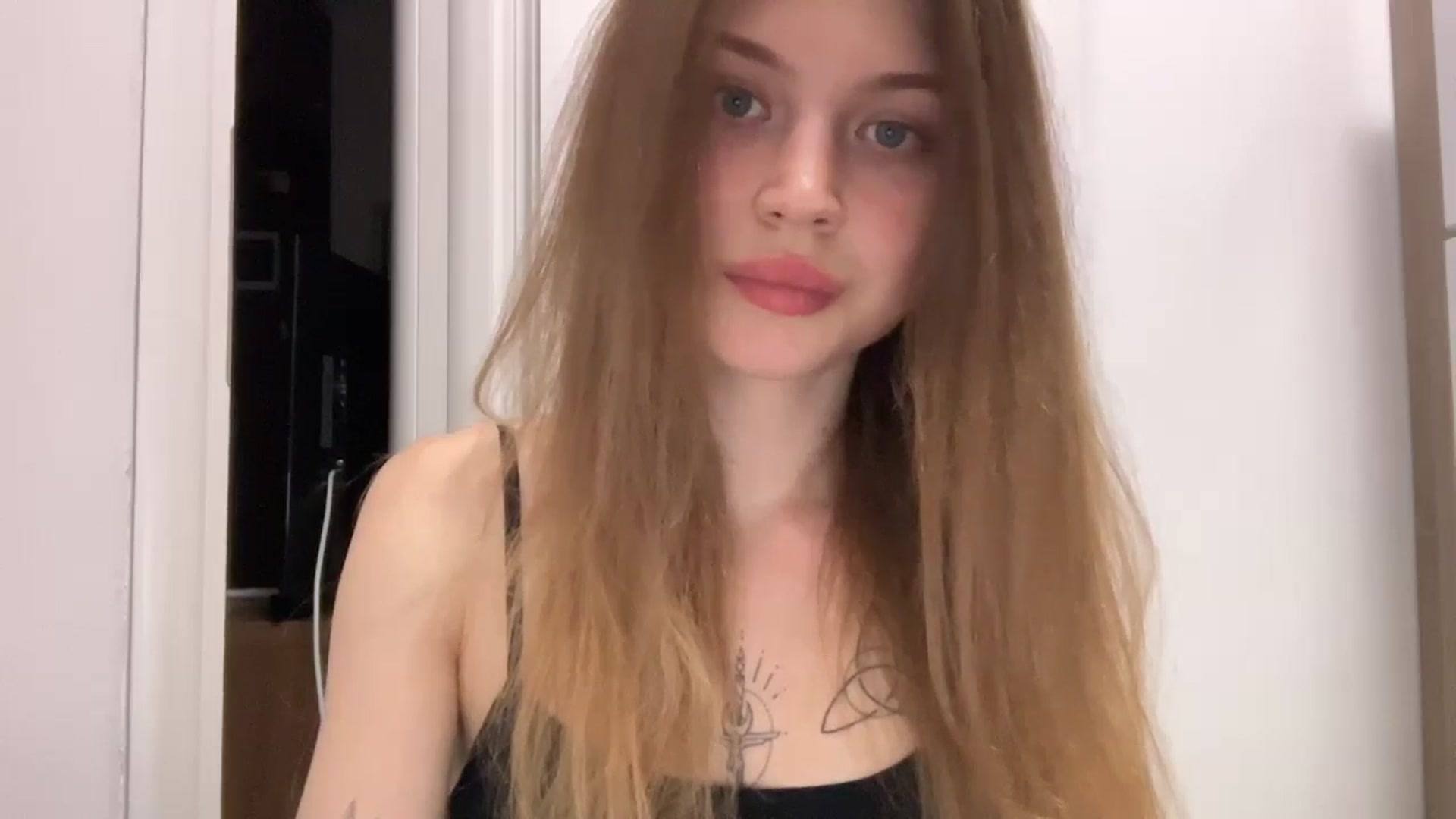 Gallery image thumbnail from Coconut_dream's myfreecams stream on, 07/15/2024, 21:35 image 5 of 20