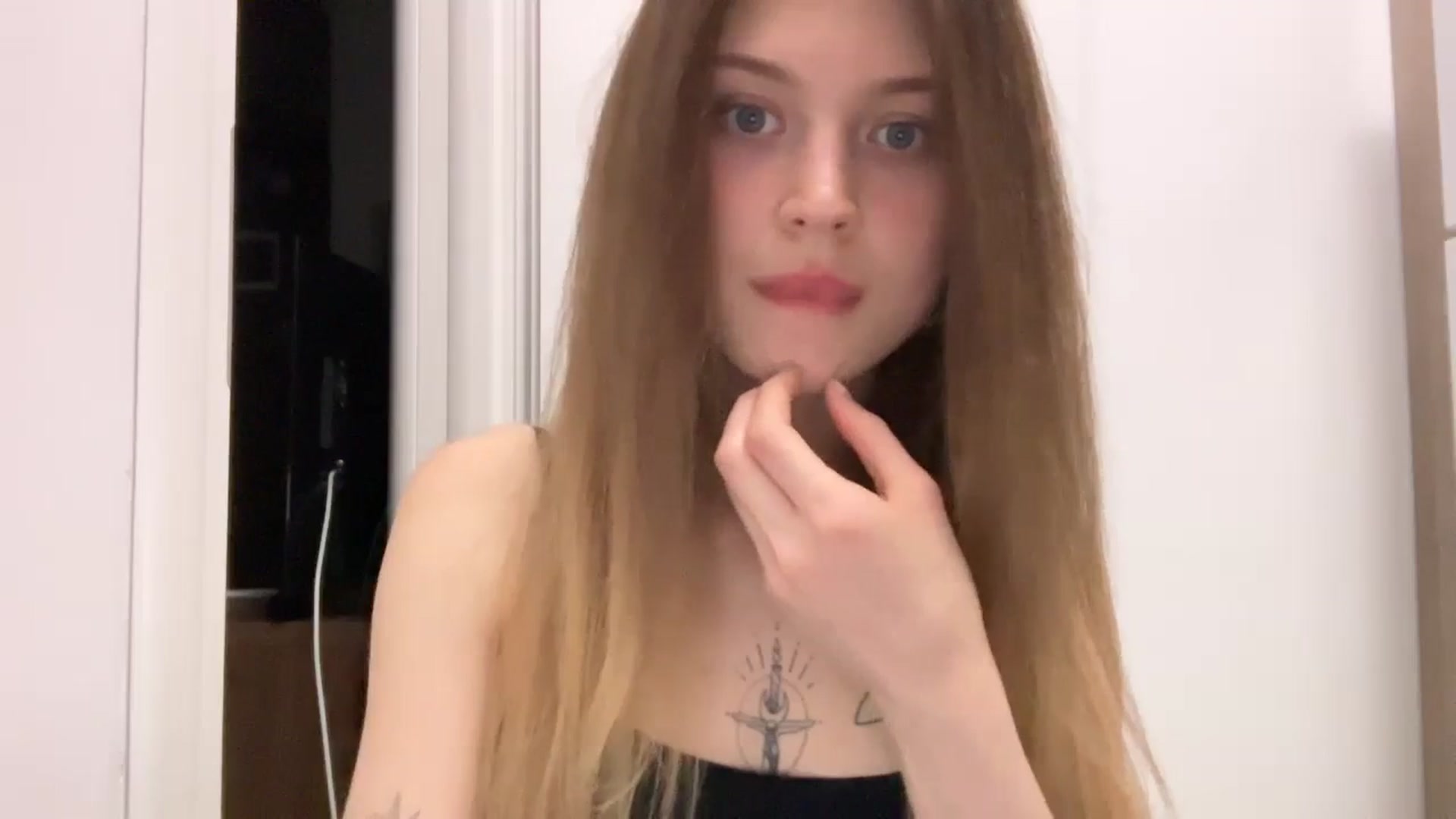 Gallery image thumbnail from Coconut_dream's myfreecams stream on, 07/15/2024, 21:35 image 16 of 20