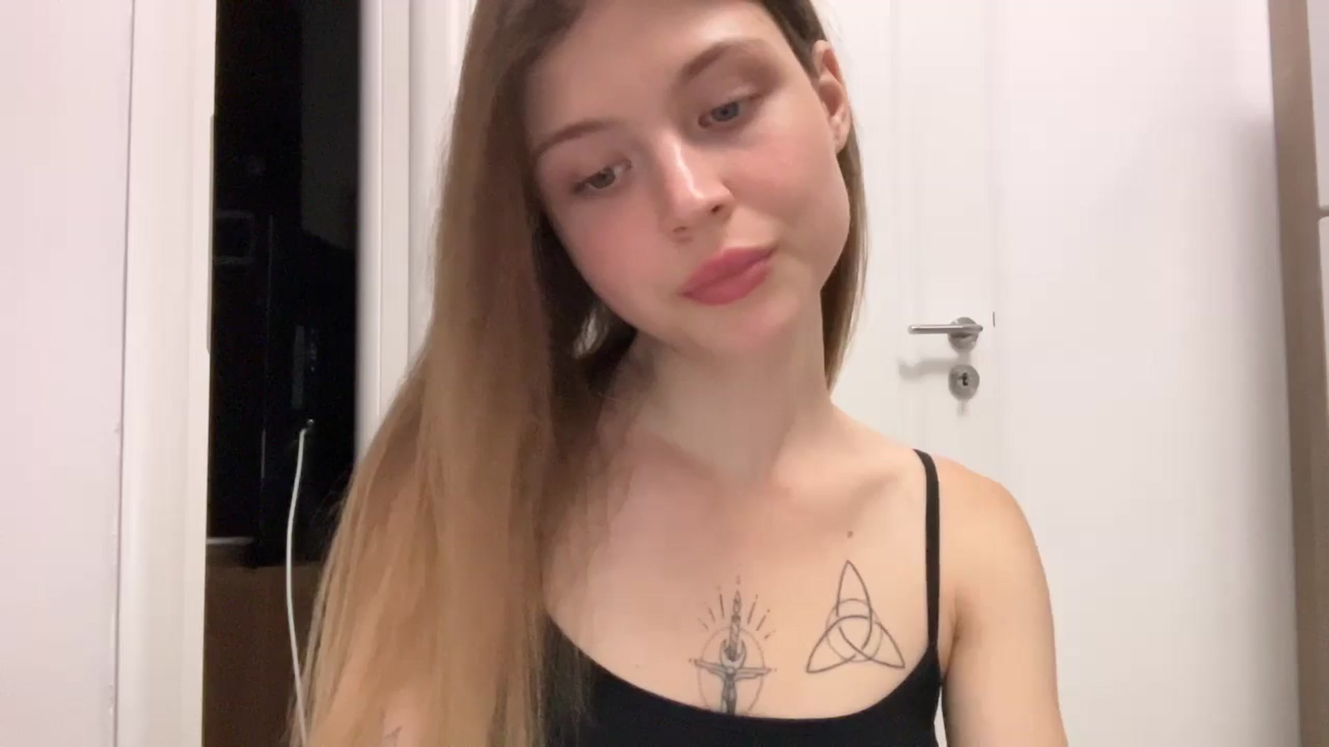 Gallery image thumbnail from Coconut_dream's myfreecams stream on, 07/15/2024, 21:35 image 19 of 20