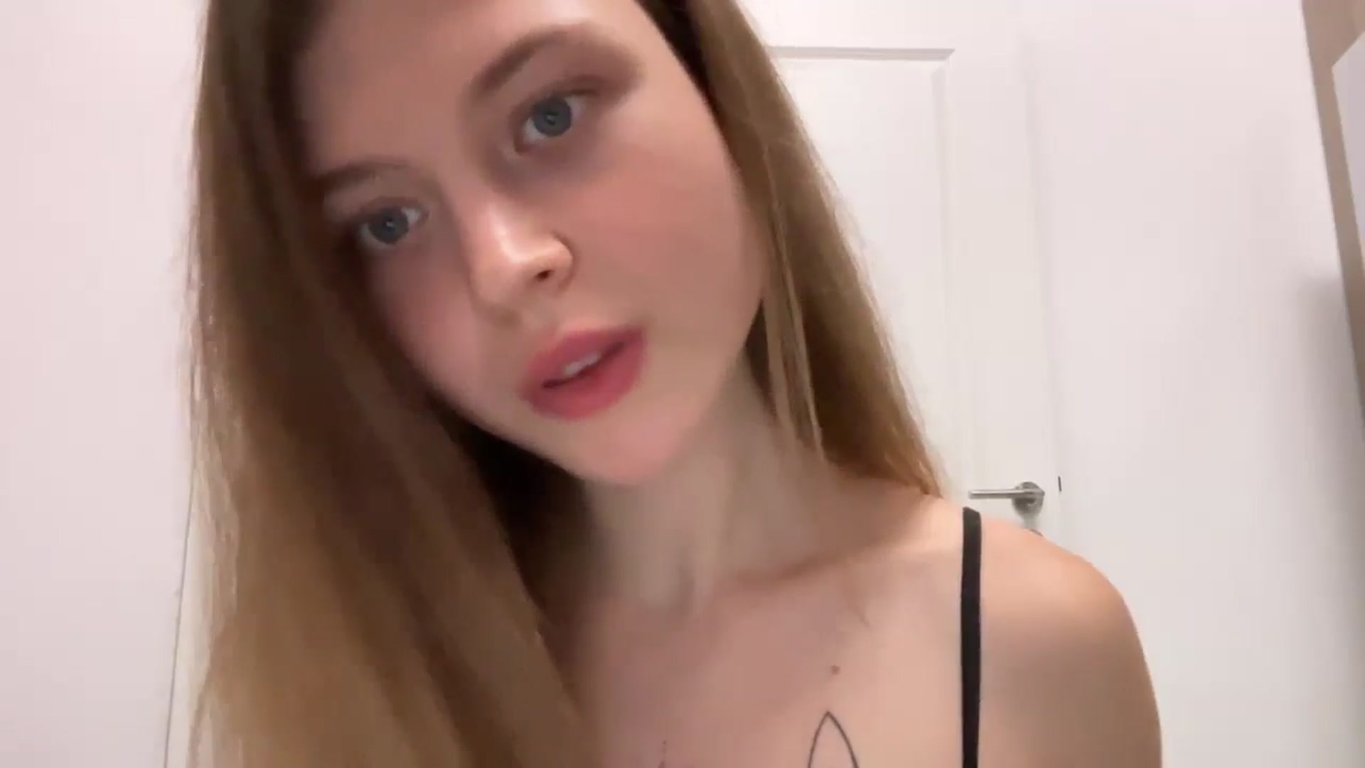 Gallery image thumbnail from Coconut_dream's myfreecams stream on, 07/16/2024, 11:36 image 9 of 20