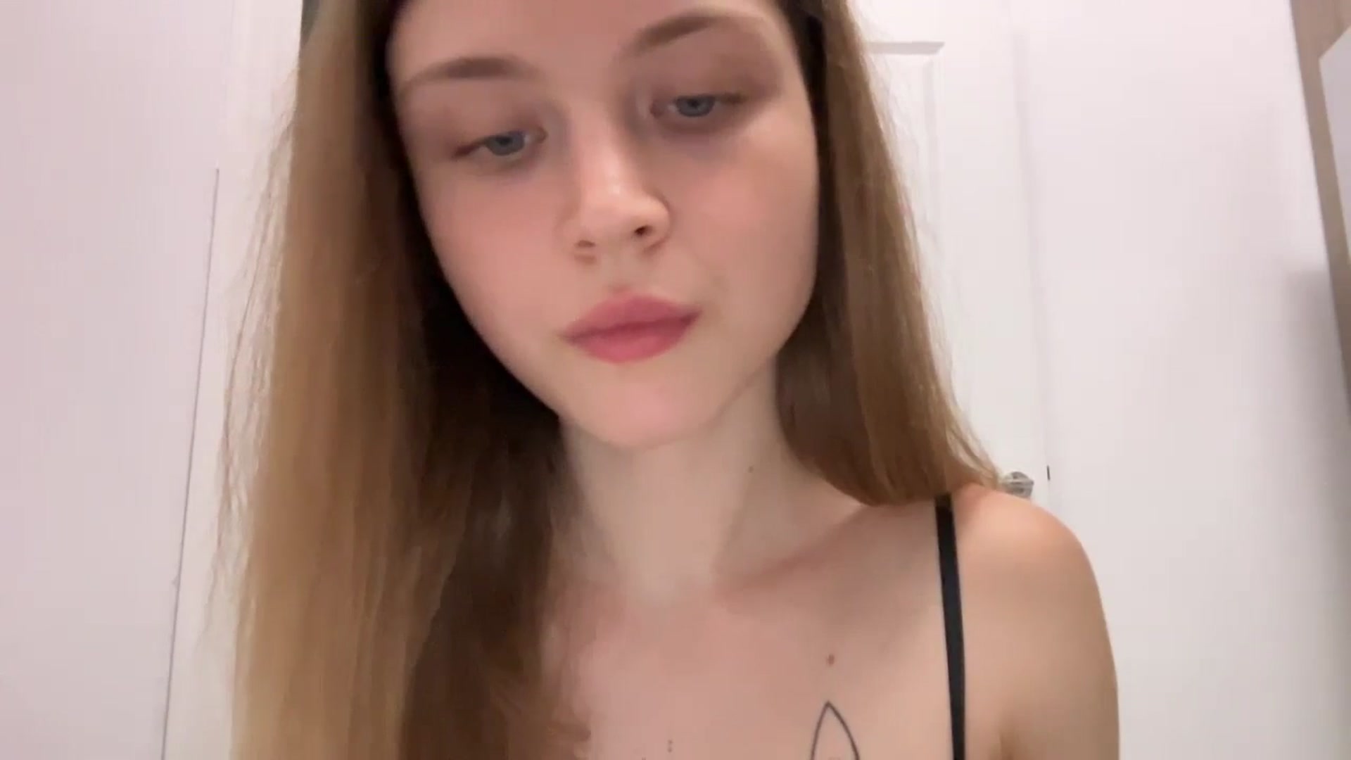 Gallery image thumbnail from Coconut_dream's myfreecams stream on, 07/16/2024, 11:36 image 3 of 20
