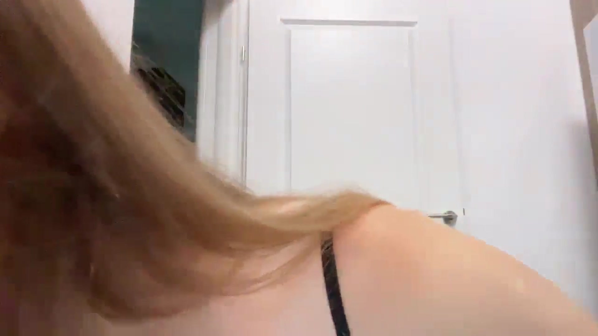 Gallery image thumbnail from Coconut_dream's myfreecams stream on, 07/16/2024, 11:36 image 4 of 20