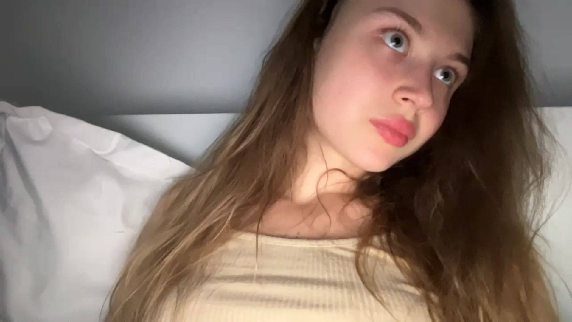 Gallery image thumbnail from Coconut_dream's myfreecams stream on, 07/16/2024, 20:56 image 10 of 20