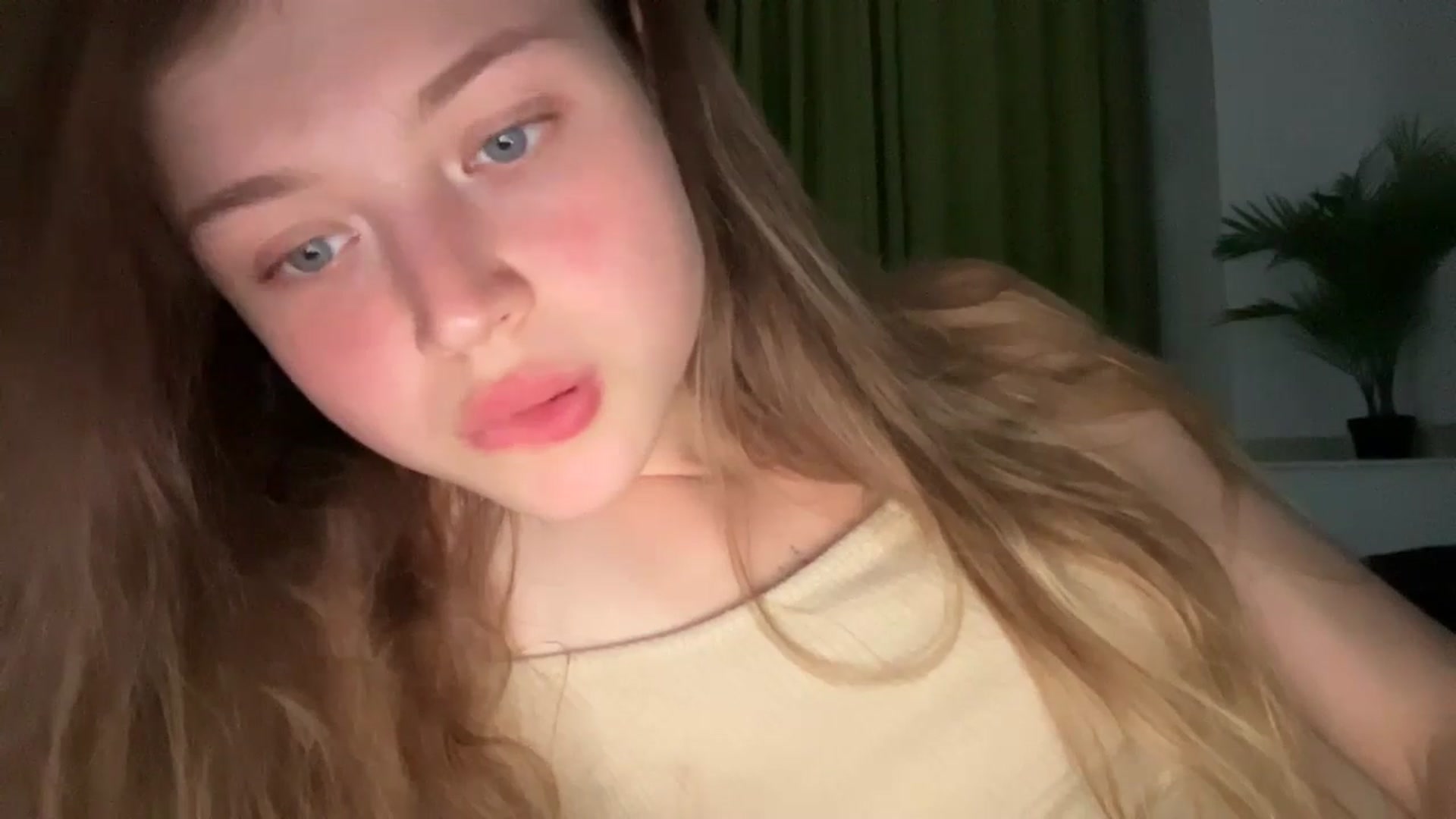 Gallery image thumbnail from Coconut_dream's myfreecams stream on, 07/16/2024, 21:58 image 17 of 20