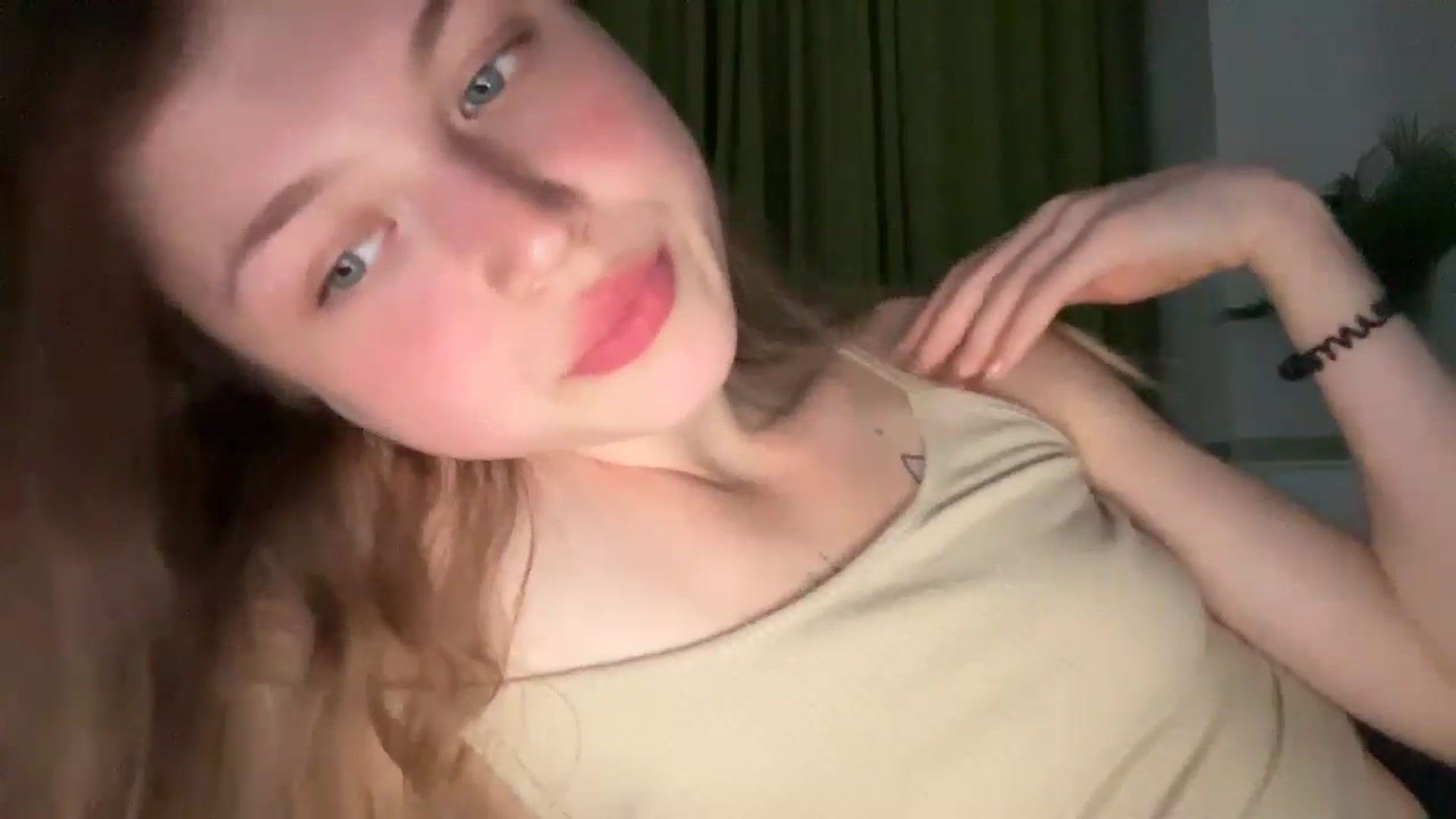 Gallery image thumbnail from Coconut_dream's myfreecams stream on, 07/16/2024, 21:58 image 19 of 20