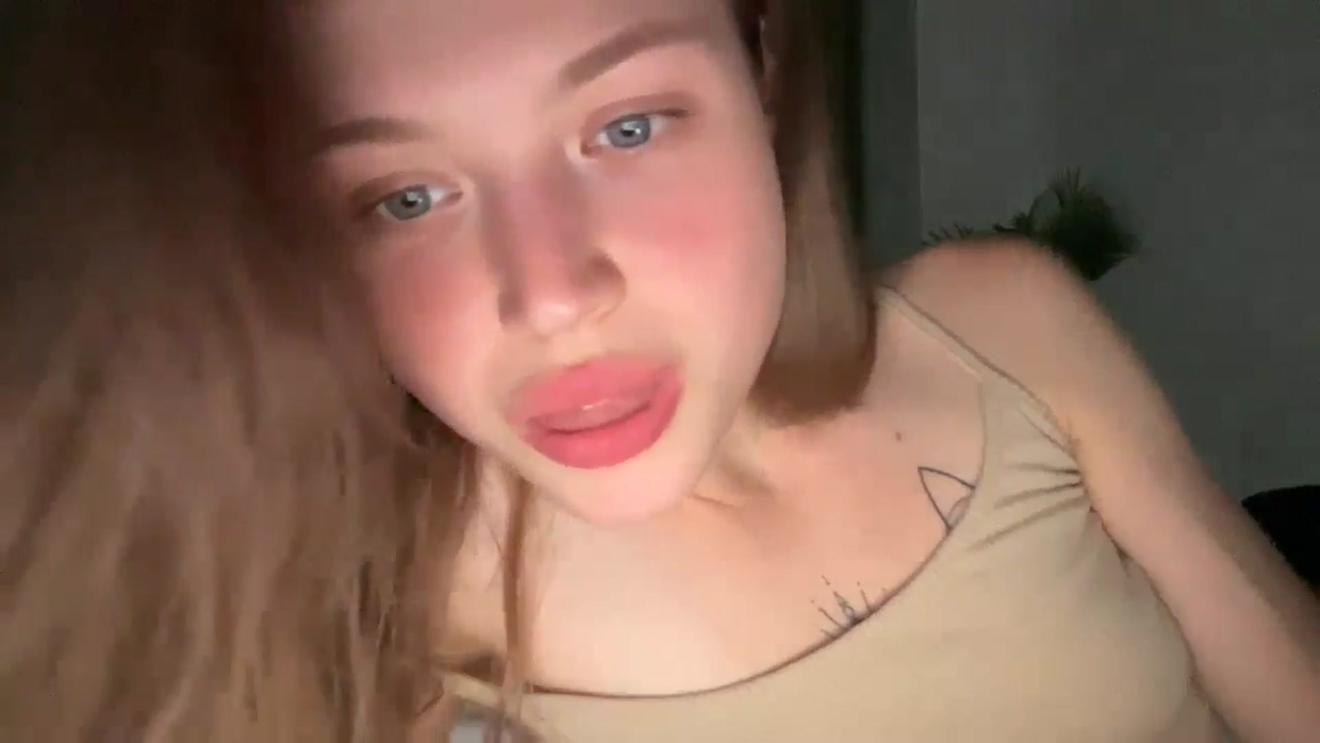 Gallery image thumbnail from Coconut_dream's myfreecams stream on, 07/16/2024, 21:58 image 9 of 20