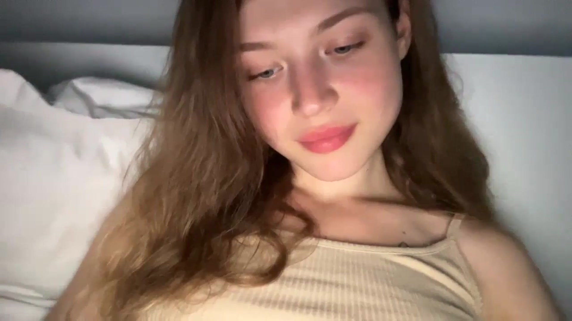 Gallery image thumbnail from Coconut_dream's myfreecams stream on, 07/16/2024, 23:10 image 2 of 20