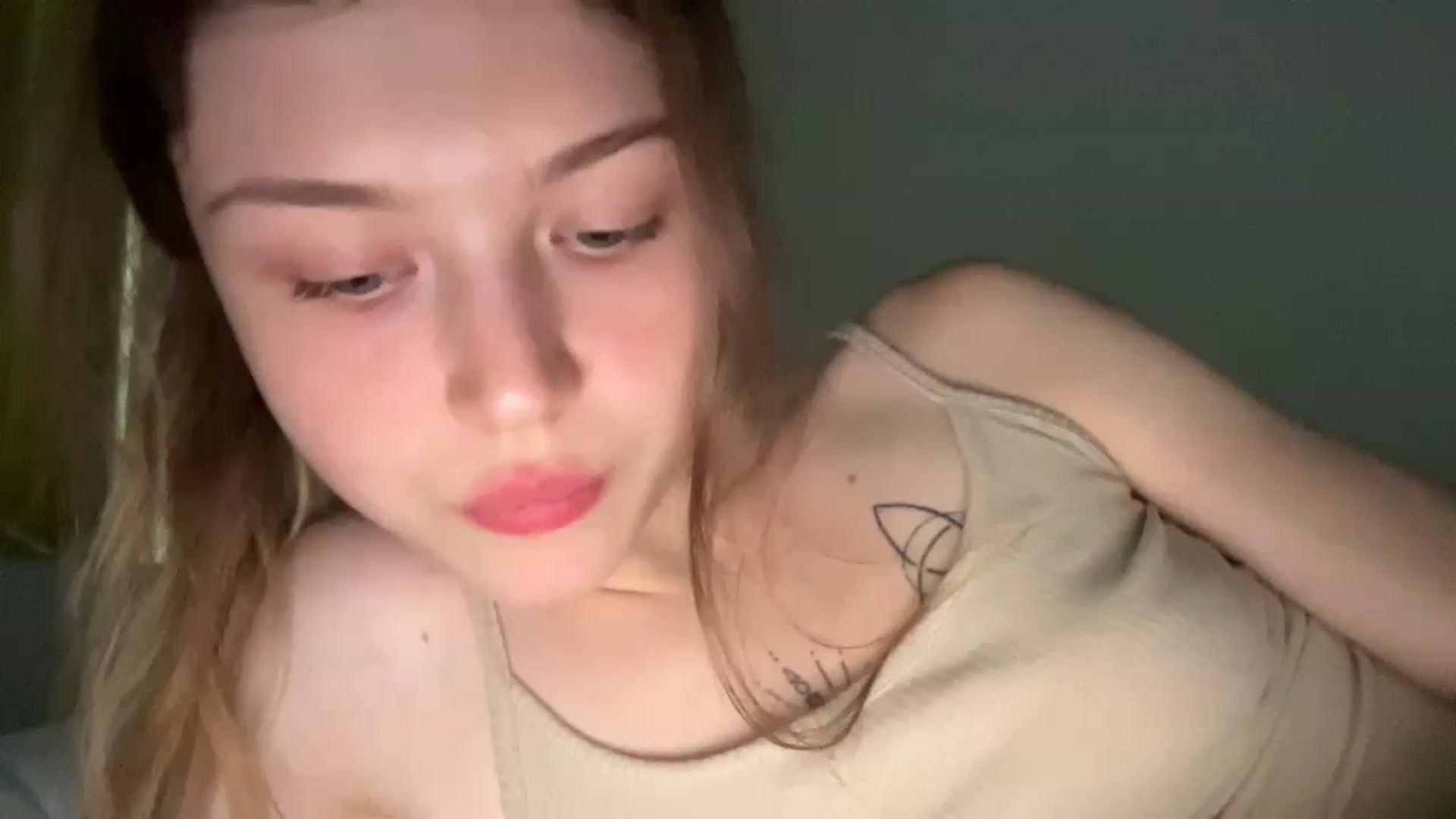 Gallery image thumbnail from Coconut_dream's myfreecams stream on, 07/17/2024, 09:05 image 1 of 20