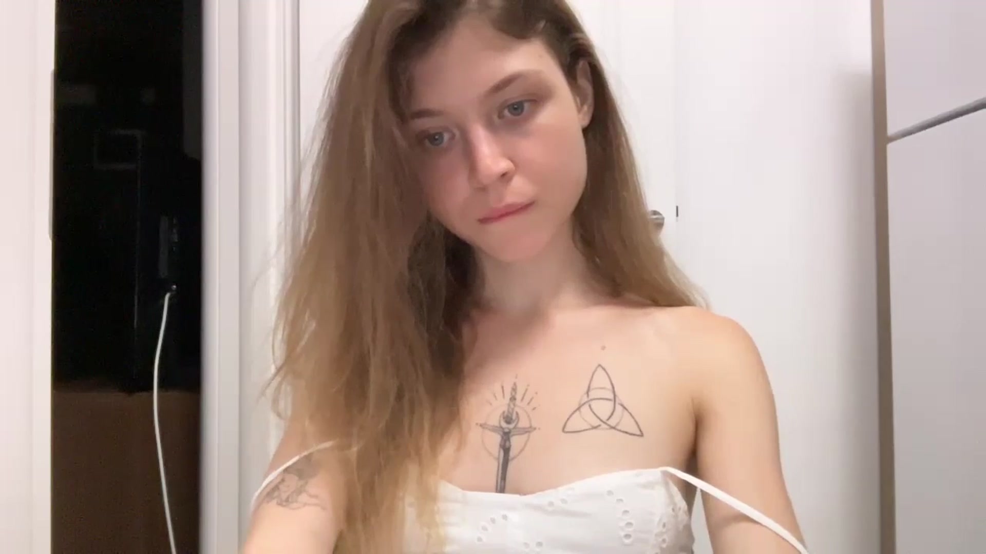 Gallery image thumbnail from Coconut_dream's myfreecams stream on, 07/19/2024, 19:32 image 19 of 20