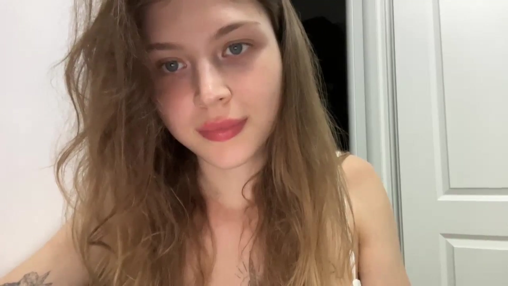 Gallery image thumbnail from Coconut_dream's myfreecams stream on, 07/21/2024, 19:52 image 14 of 20