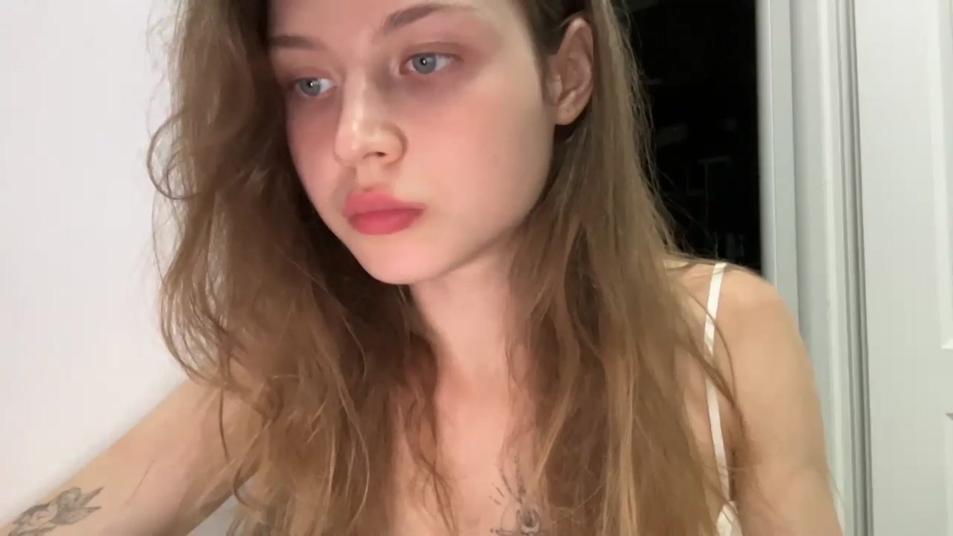 Gallery image thumbnail from Coconut_dream's myfreecams stream on, 07/21/2024, 19:52 image 7 of 20