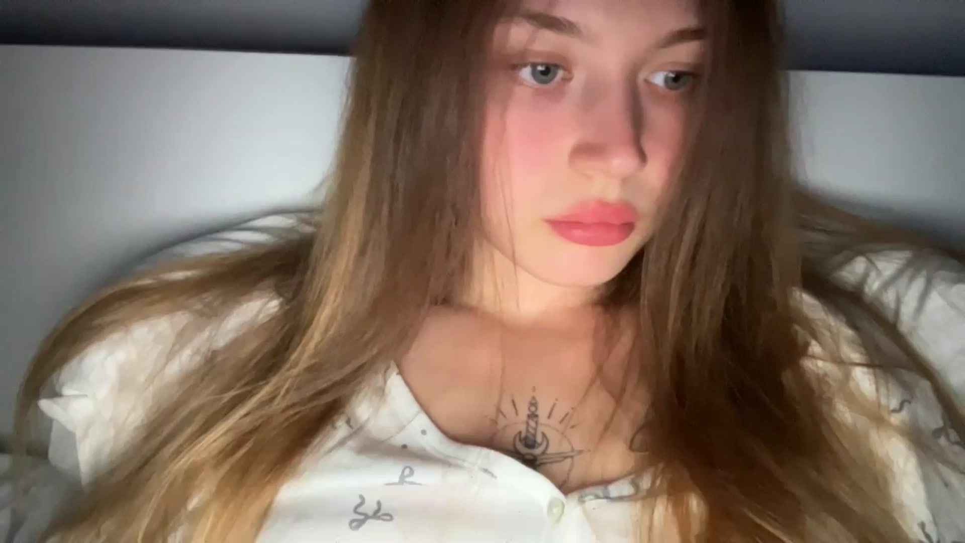 Gallery image thumbnail from Coconut_dream's myfreecams stream on, 07/24/2024, 21:24 image 8 of 20