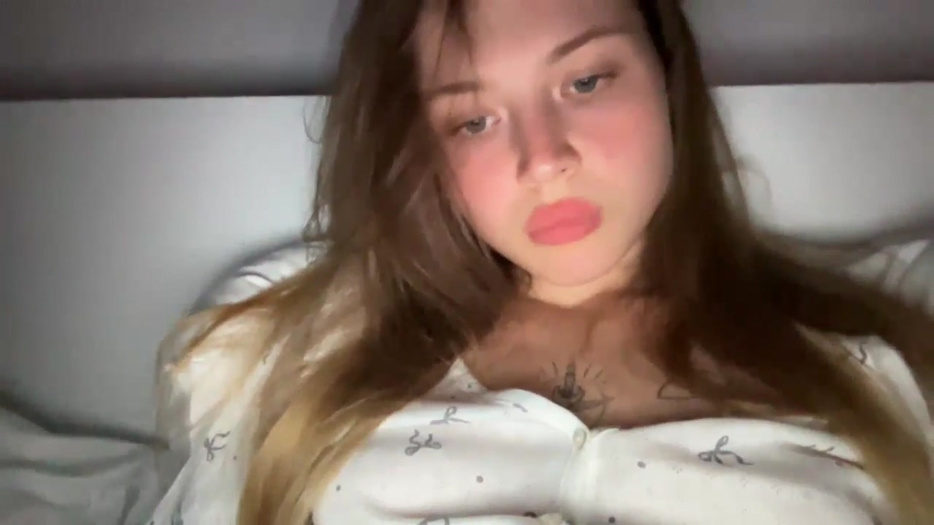 Gallery image thumbnail from Coconut_dream's myfreecams stream on, 07/24/2024, 22:13 image 2 of 20