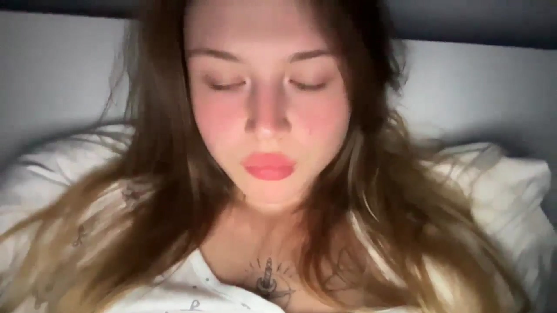 Gallery image thumbnail from Coconut_dream's myfreecams stream on, 07/24/2024, 22:13 image 11 of 20