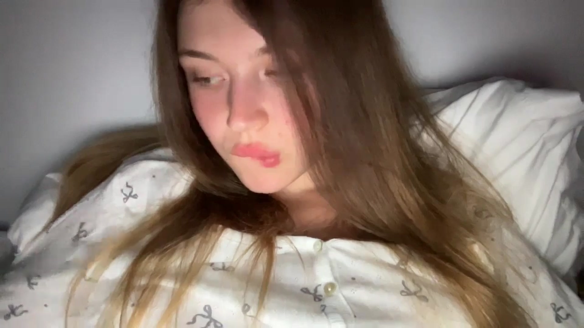 Gallery image thumbnail from Coconut_dream's myfreecams stream on, 07/24/2024, 23:28 image 17 of 20