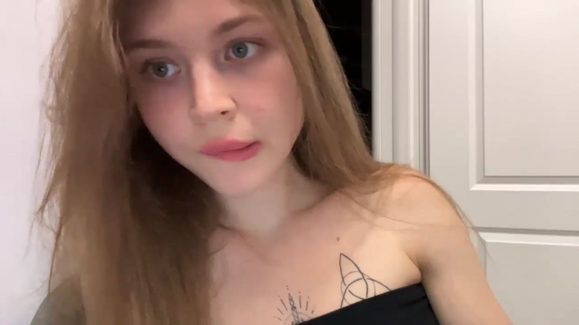 Gallery image thumbnail from Coconut_dream's myfreecams stream on, 07/25/2024, 20:48 image 12 of 20