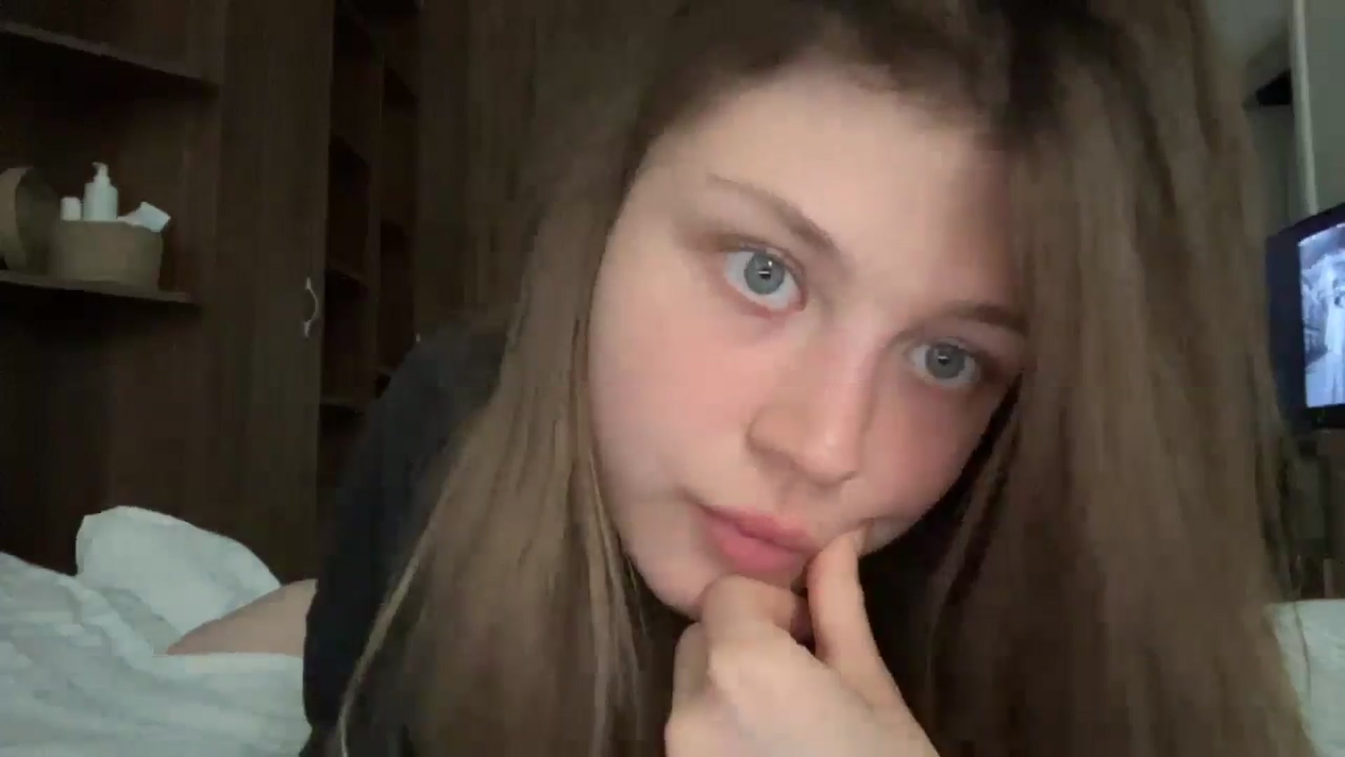 Gallery image thumbnail from Coconut_dream's myfreecams stream on, 07/30/2024, 07:08 image 19 of 20